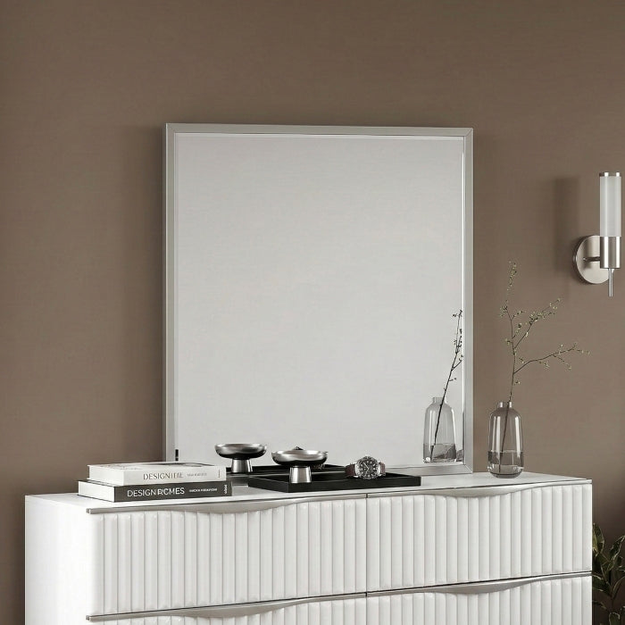 Linea White Mirror