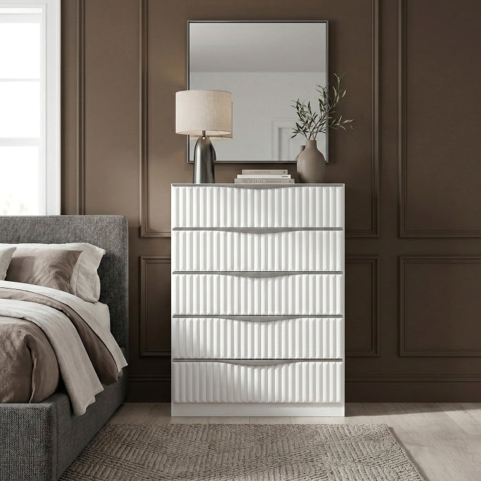 Linea White Chest