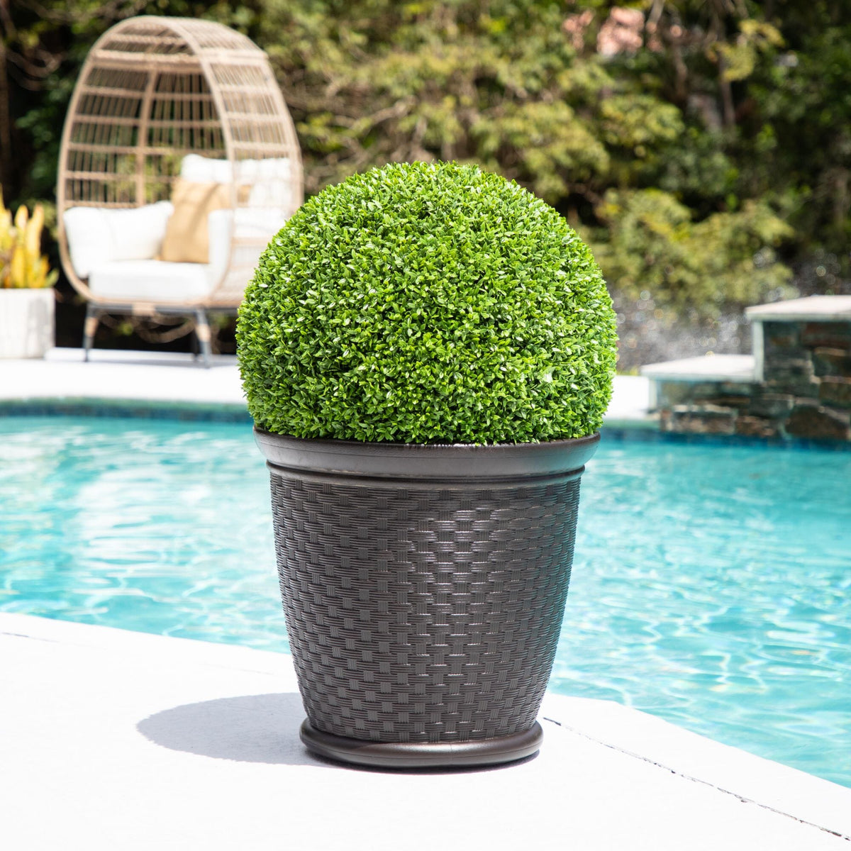 24” UV Resistant Artificial Boxwood Ball (Indoor/Outdoor)