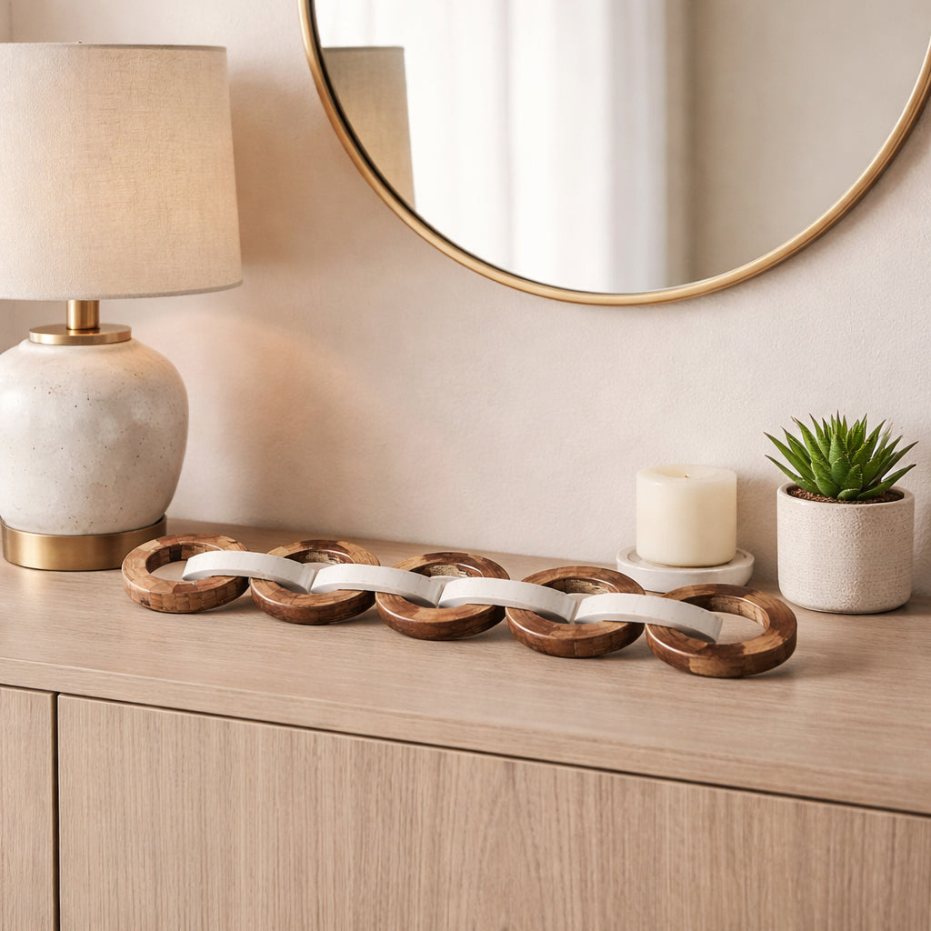 Waylandlake Brown/White Decor