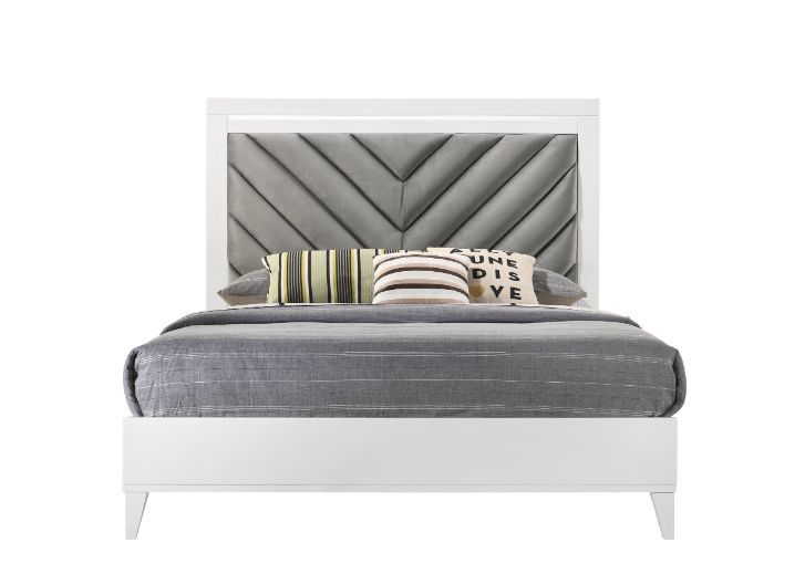 Chelsie Gray/White Eastern King Bed