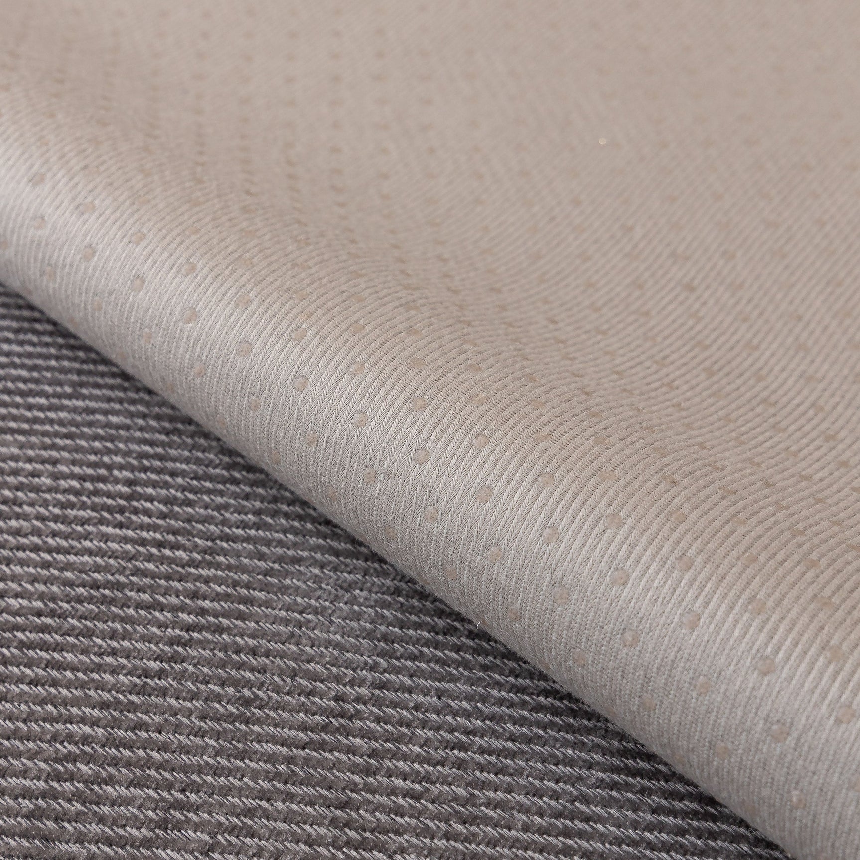 Chenille Sofa Cover Towel – Non-Slip, Washable Pets Couch Protector with Tassels