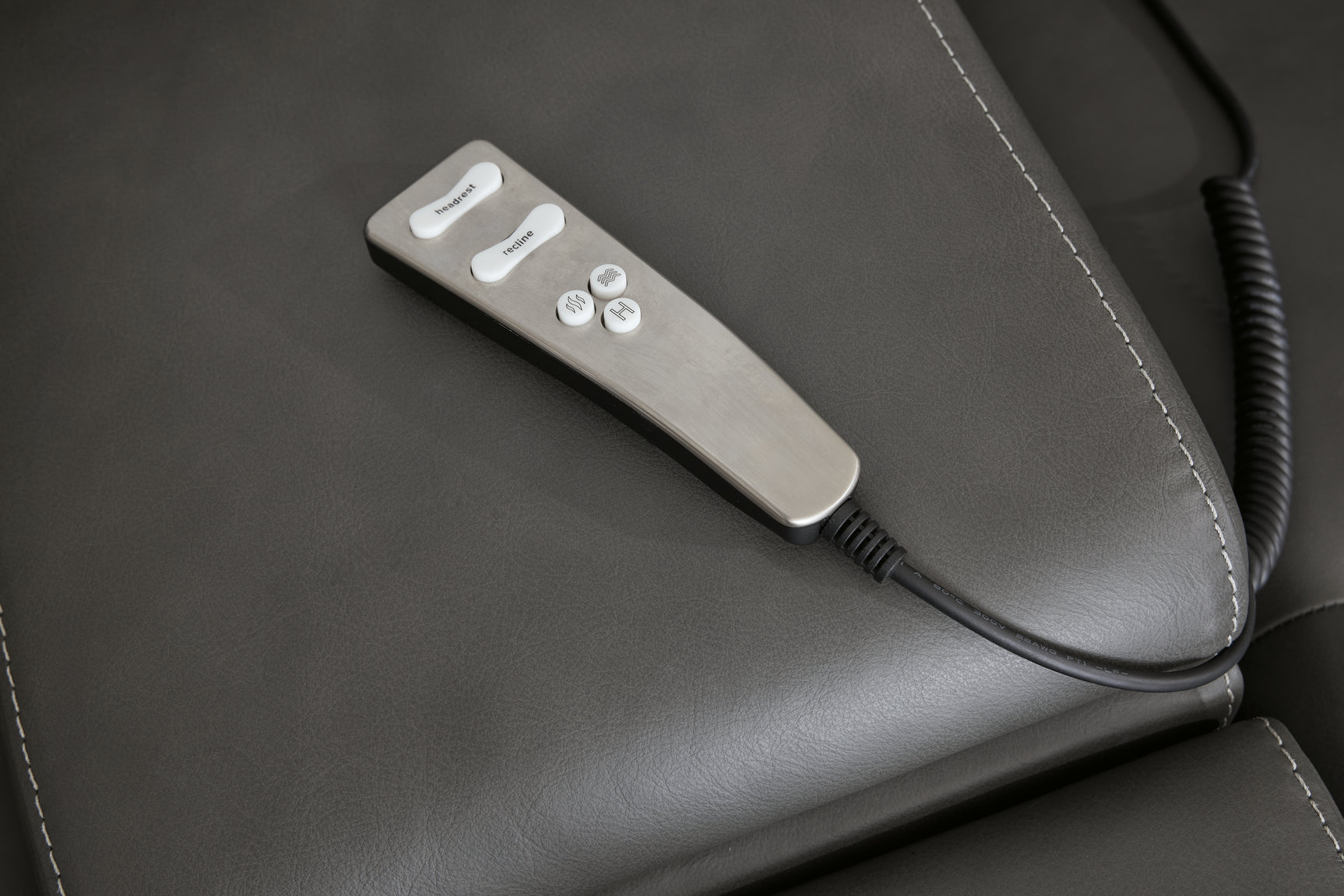 5Z - Pittson Anchor 3-Piece Power Reclining Sectional Loveseat with Console - Ornate Home