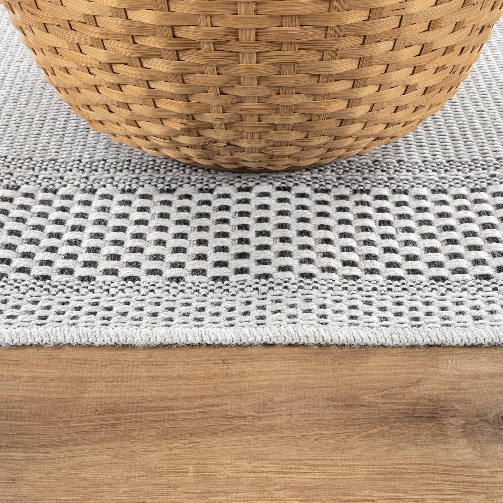 Fiora Bone 6 Jute-Look Rug | Indoor/Outdoor Elegance