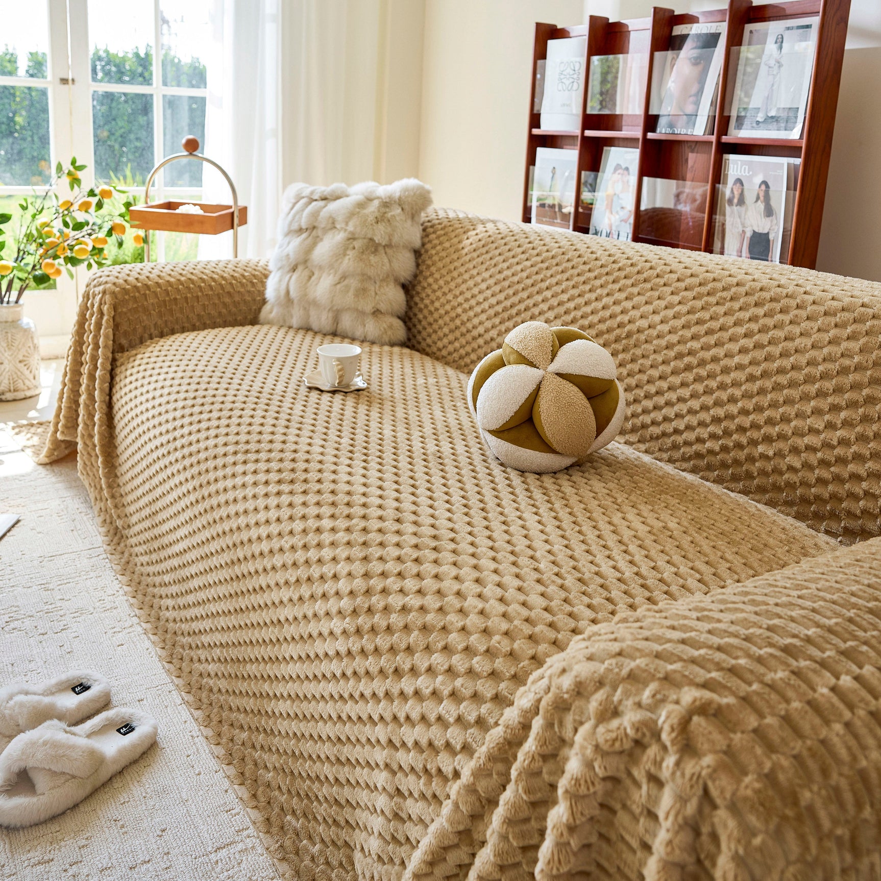 Thick Plush Non-Slip Sofa Throw Cover, Warm Soft Faux Fur Couch Protector for Winter