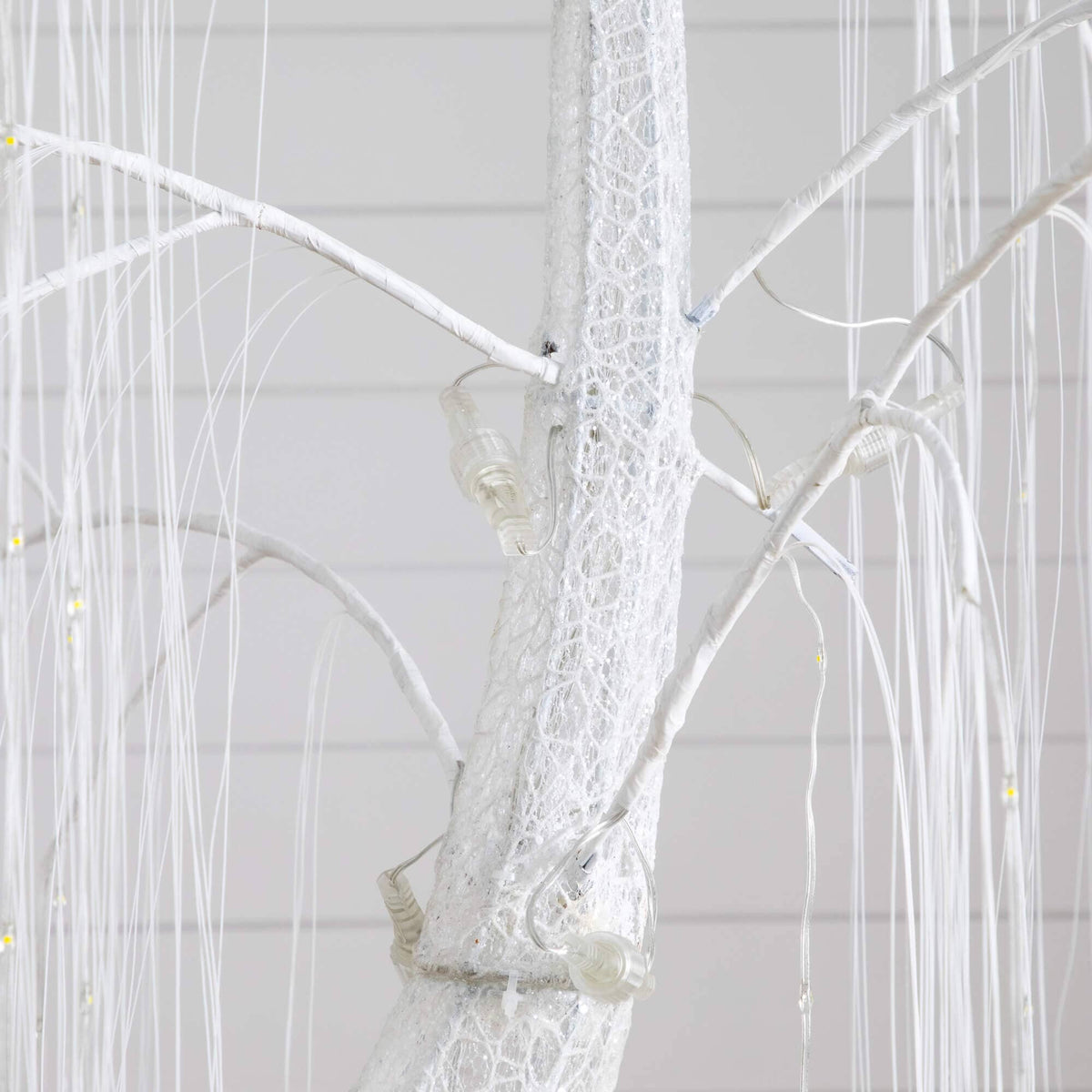 7' Pre-Lit Artificial White Willow Christmas Tree with 400 Cool White LED Light