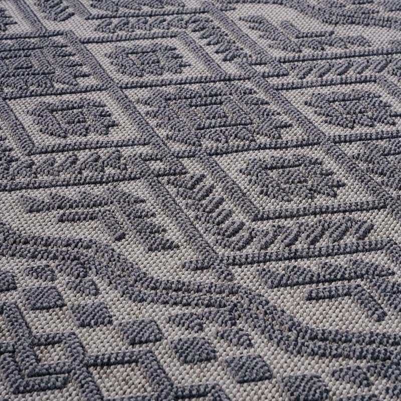 Guros Stylish Indoor Area Rug 5' x 7' - Ornate Home