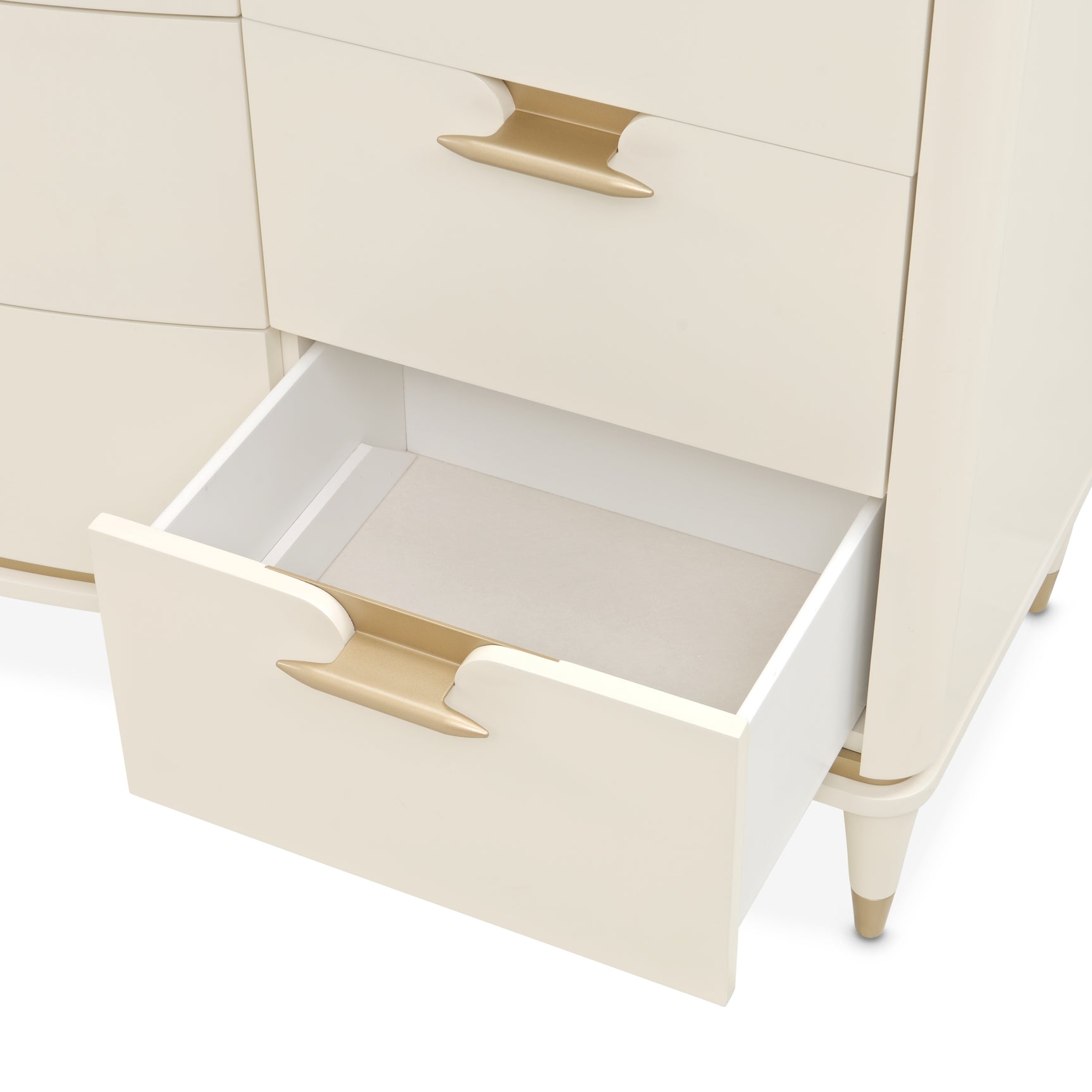 La Terrazza Creamy Pearl Dresser