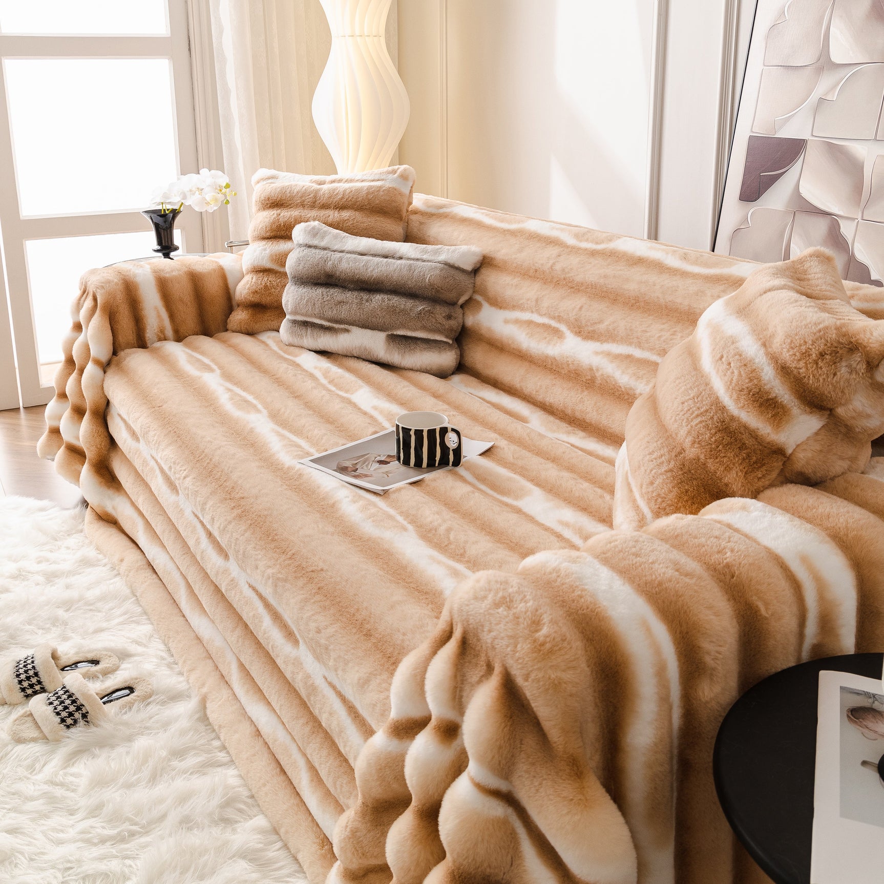 Ultra Soft Faux Fur Couch Cover – Large, Fluffy, and Elegant Sofa Throw Blanket
