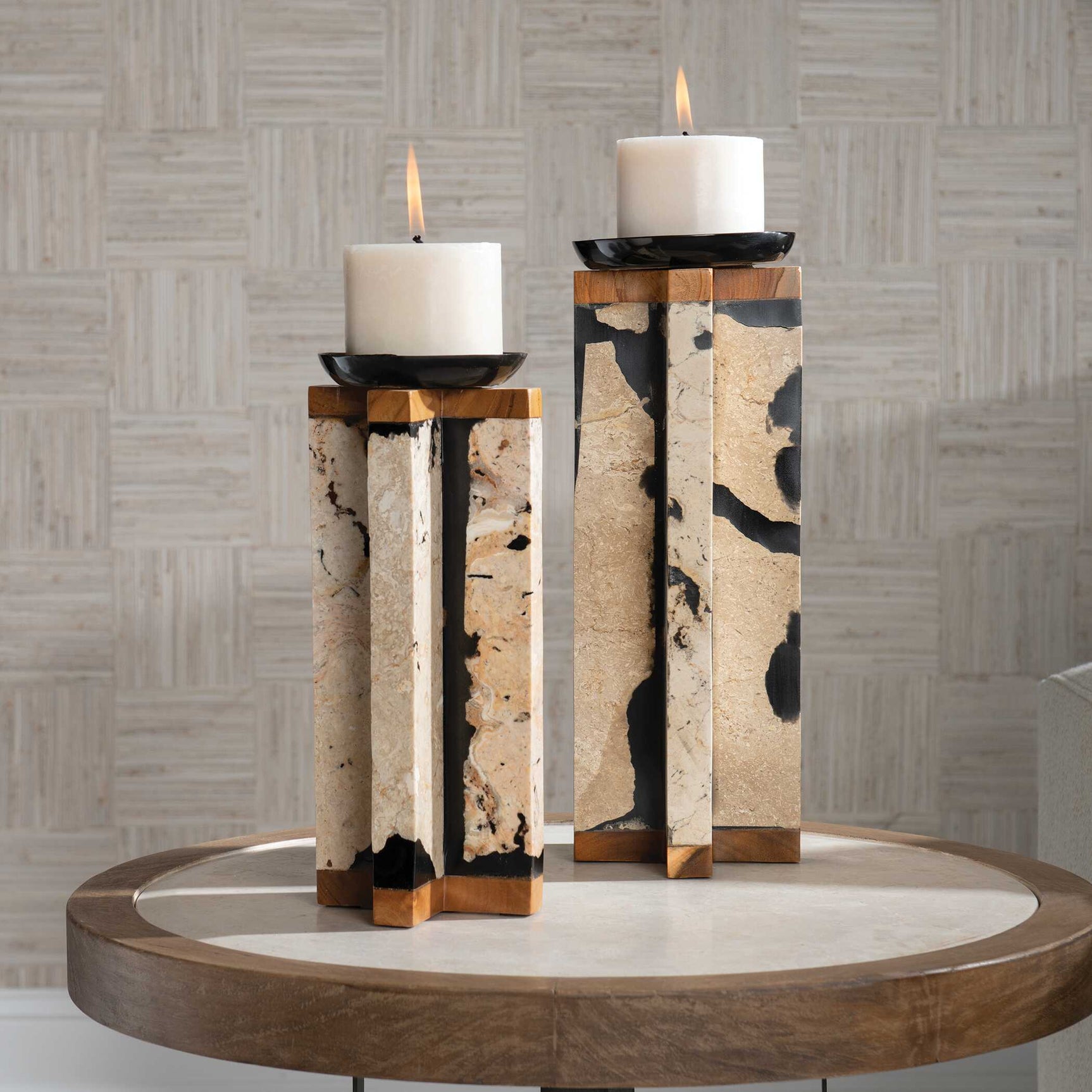 Illini Black/White/Woodtone Stone Candleholders (Set of 2)