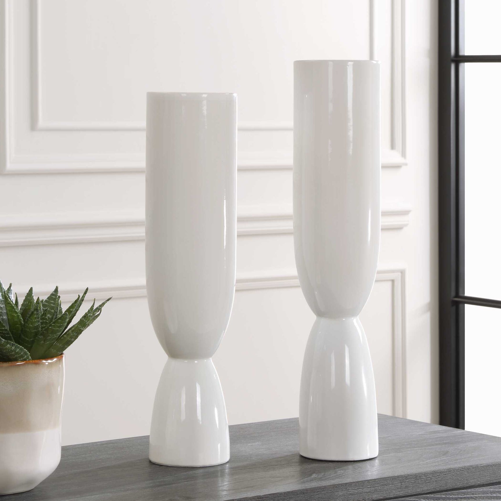 Kimist White Vases (Set of 2)