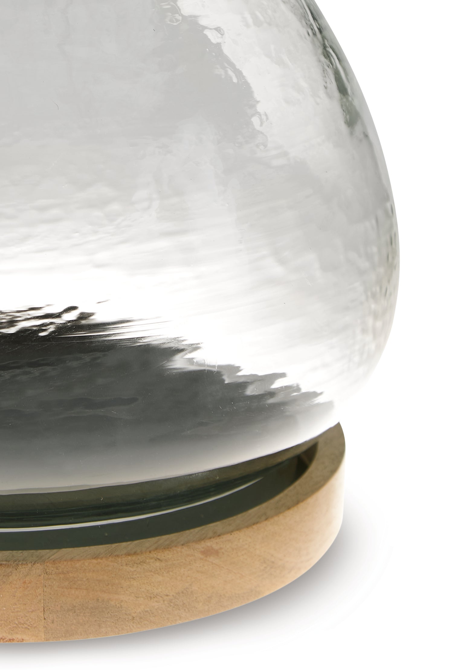 Adalisen Brown Candle Holder - Ornate Home