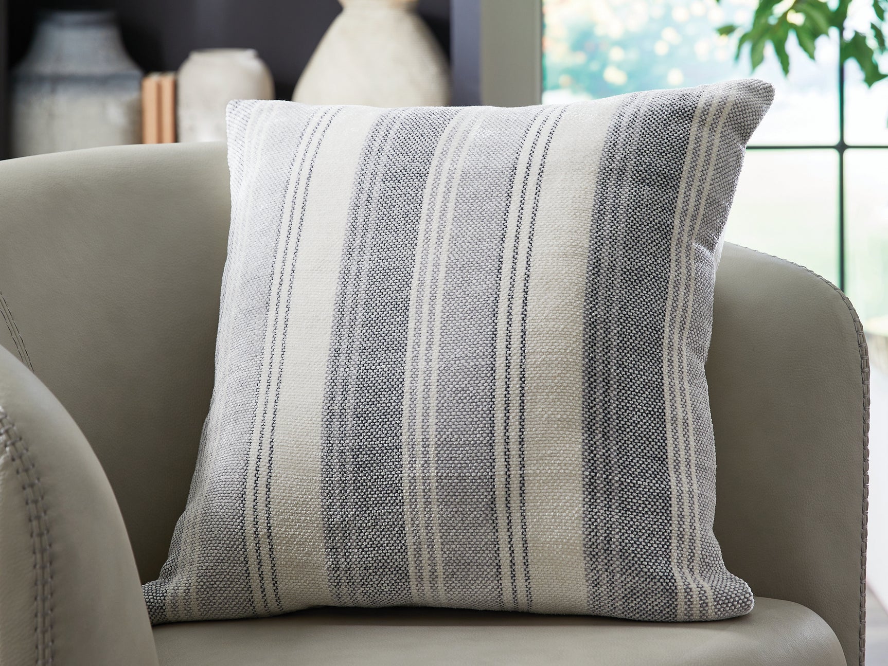 Adikus Blue/Gray/White Pillow (Set of 4) - Ornate Home