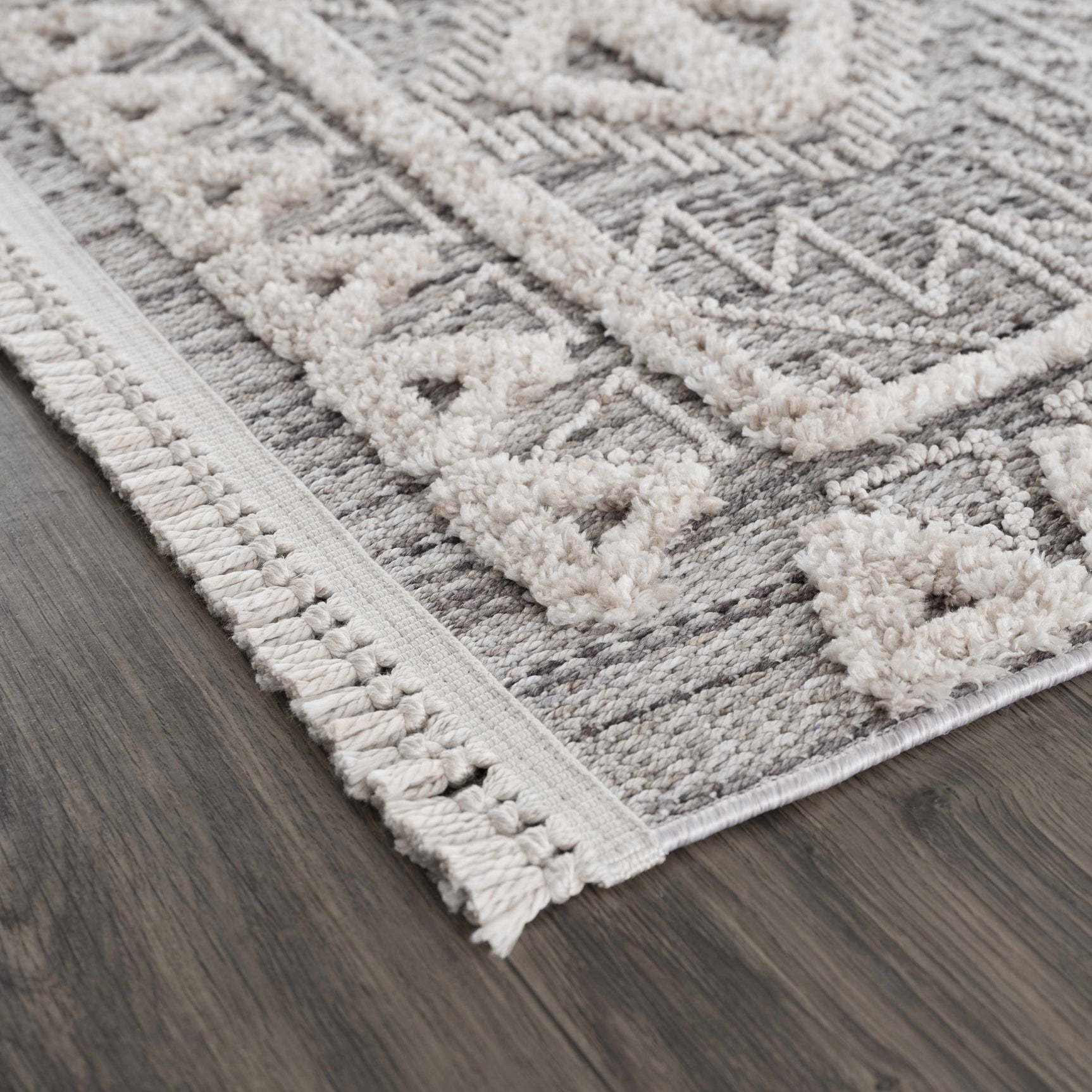 Agoo High-Low Pile Rustic Rug - Ornate Home