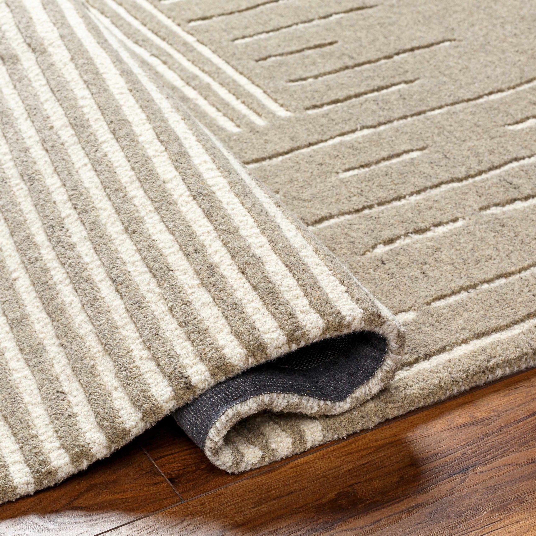 Akuji Area Rug - Clearance - Ornate Home