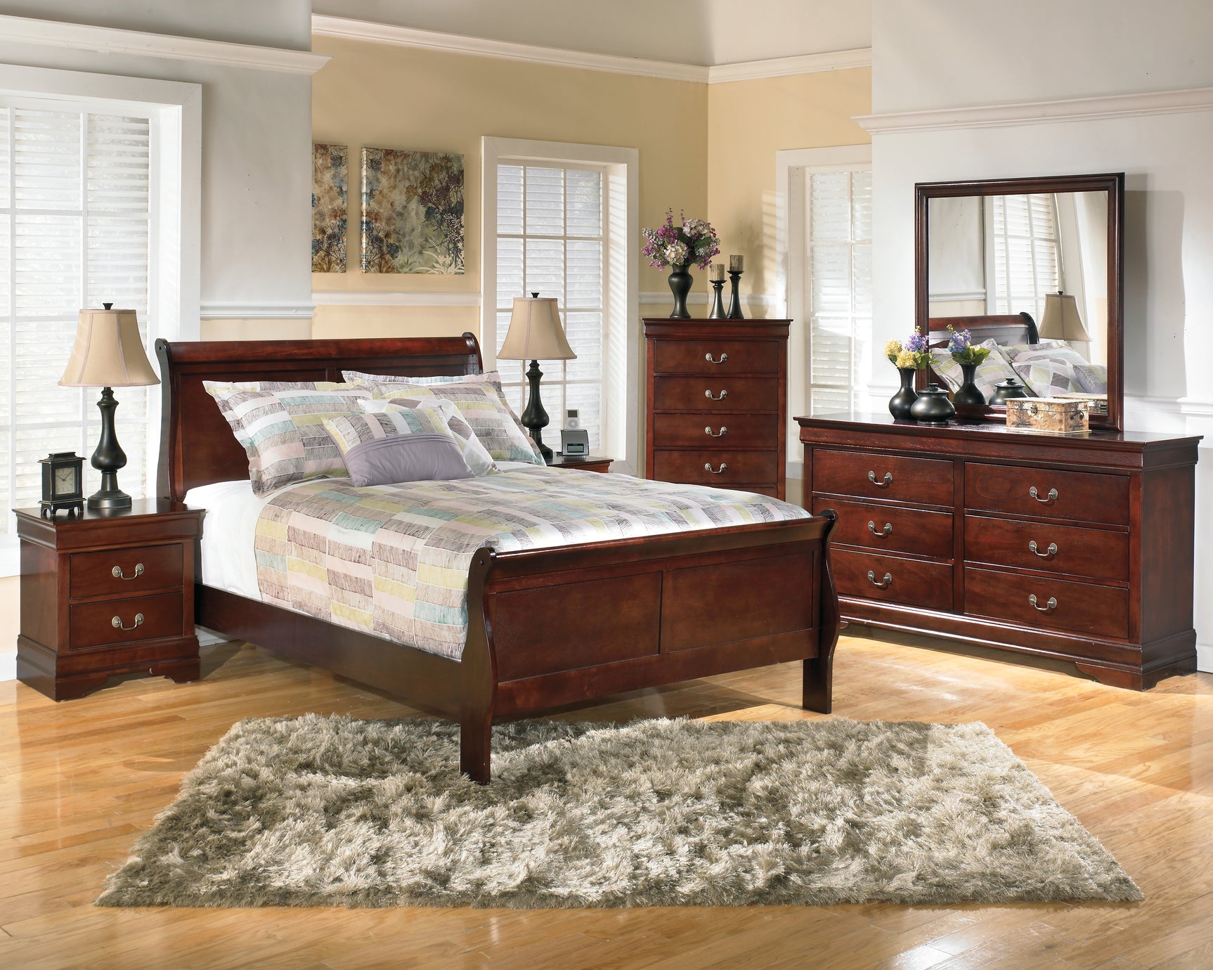 Alisdair Reddish Brown Full Sleigh Bed (Online Special Price) - Ornate Home