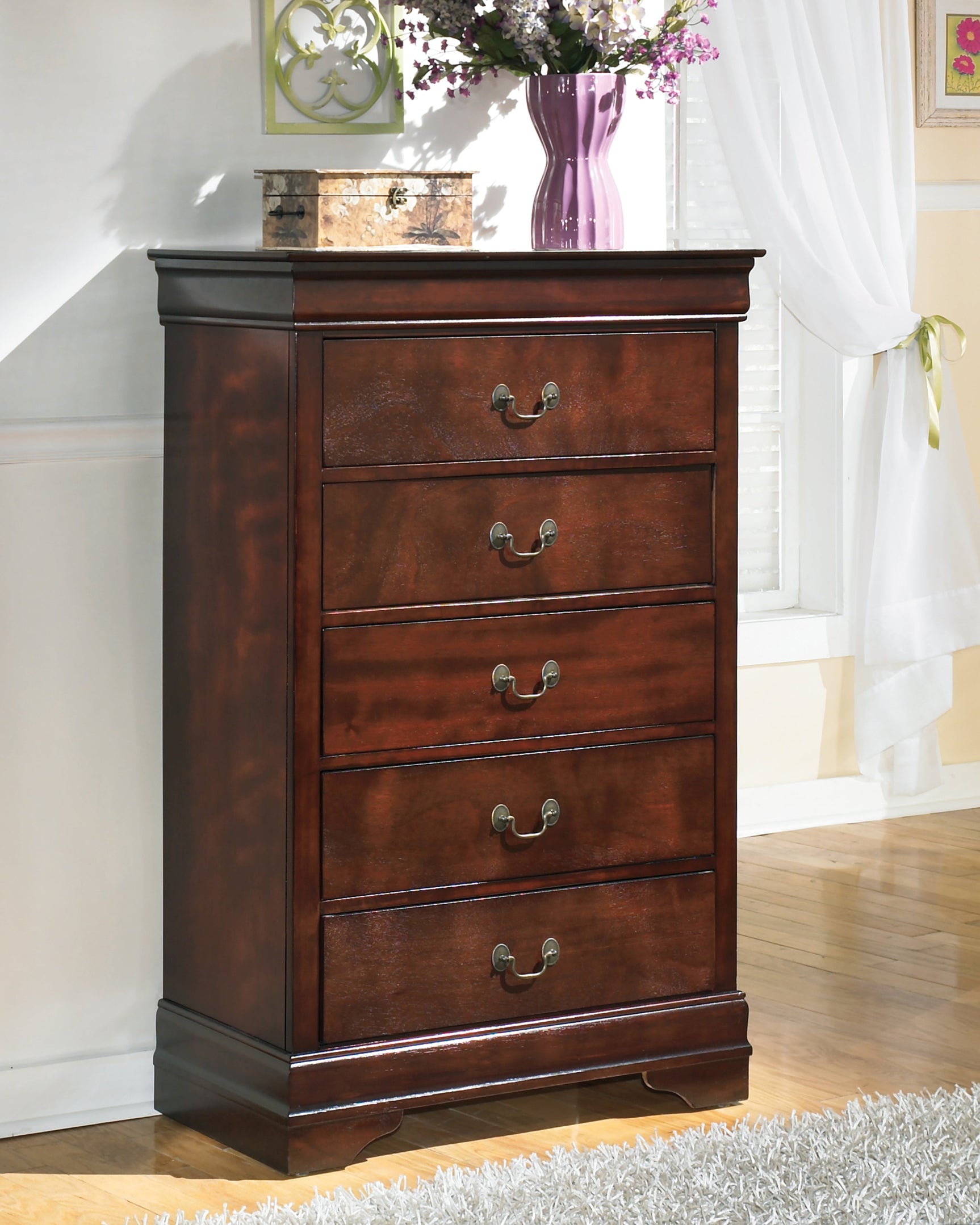 Alisdair Reddish Brown Full Sleigh Bedroom Set with Chest (Online Special Price) - Ornate Home