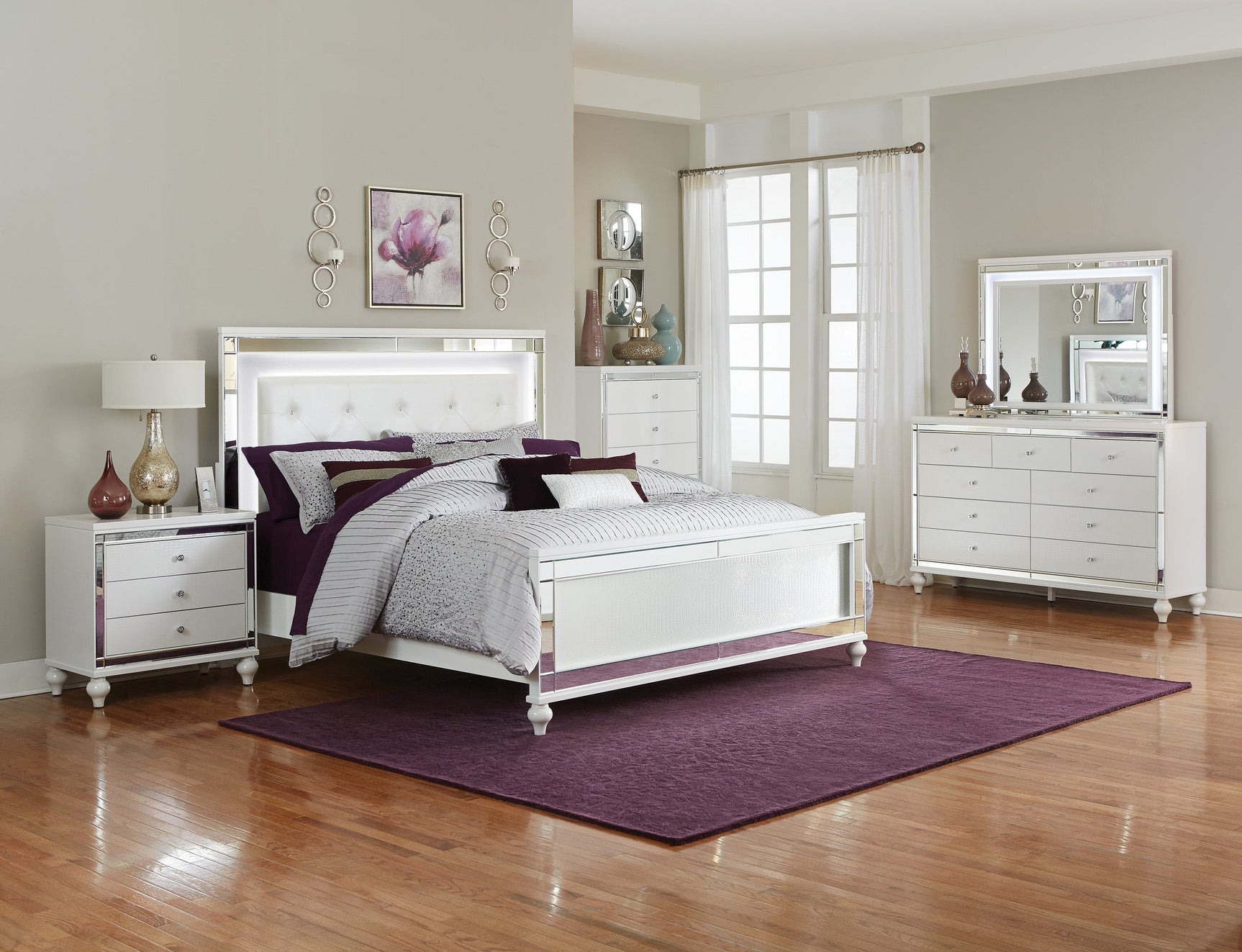 Alonza White Queen Bed - Ornate Home