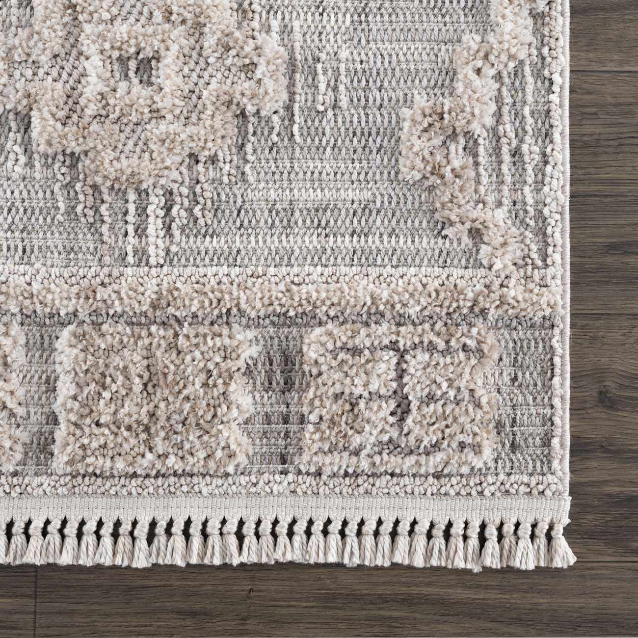 Ampusungan Area Rug - Ornate Home