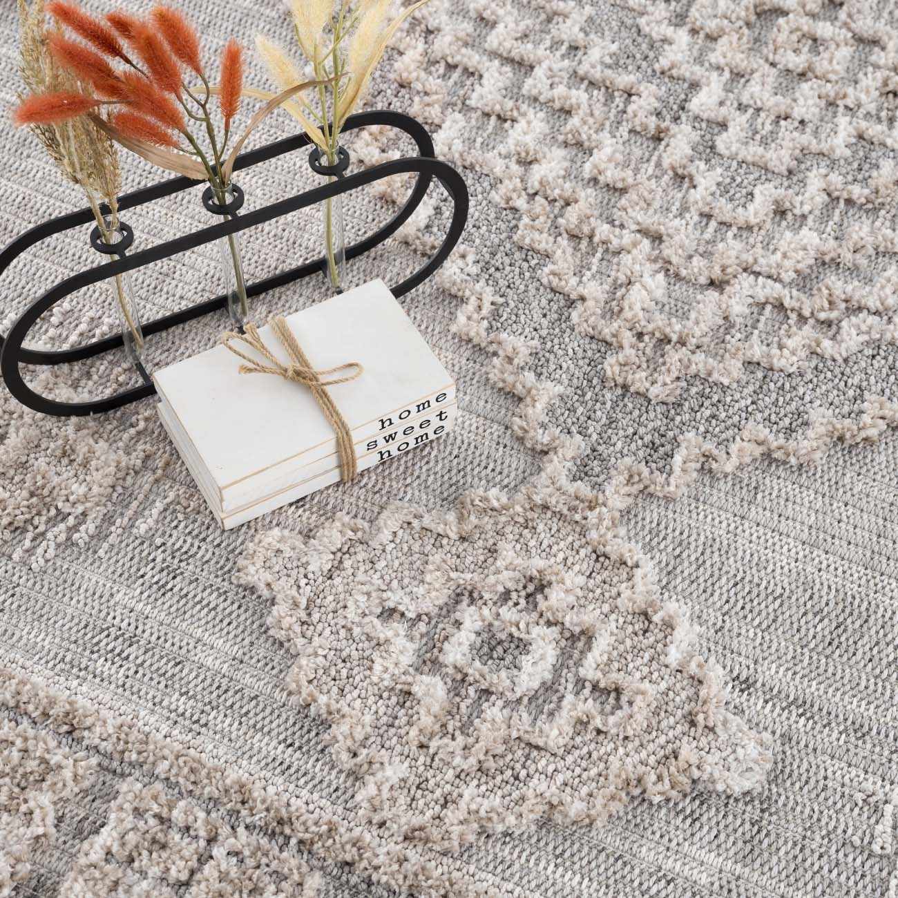Ampusungan Area Rug - Ornate Home