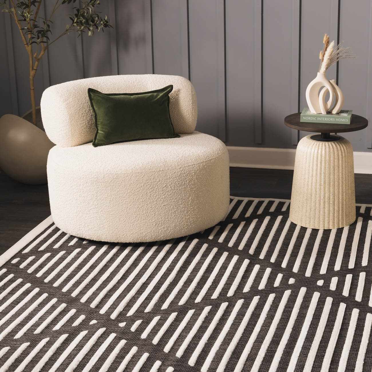 Anah 3D Black Outdoor Rug - Ornate Home