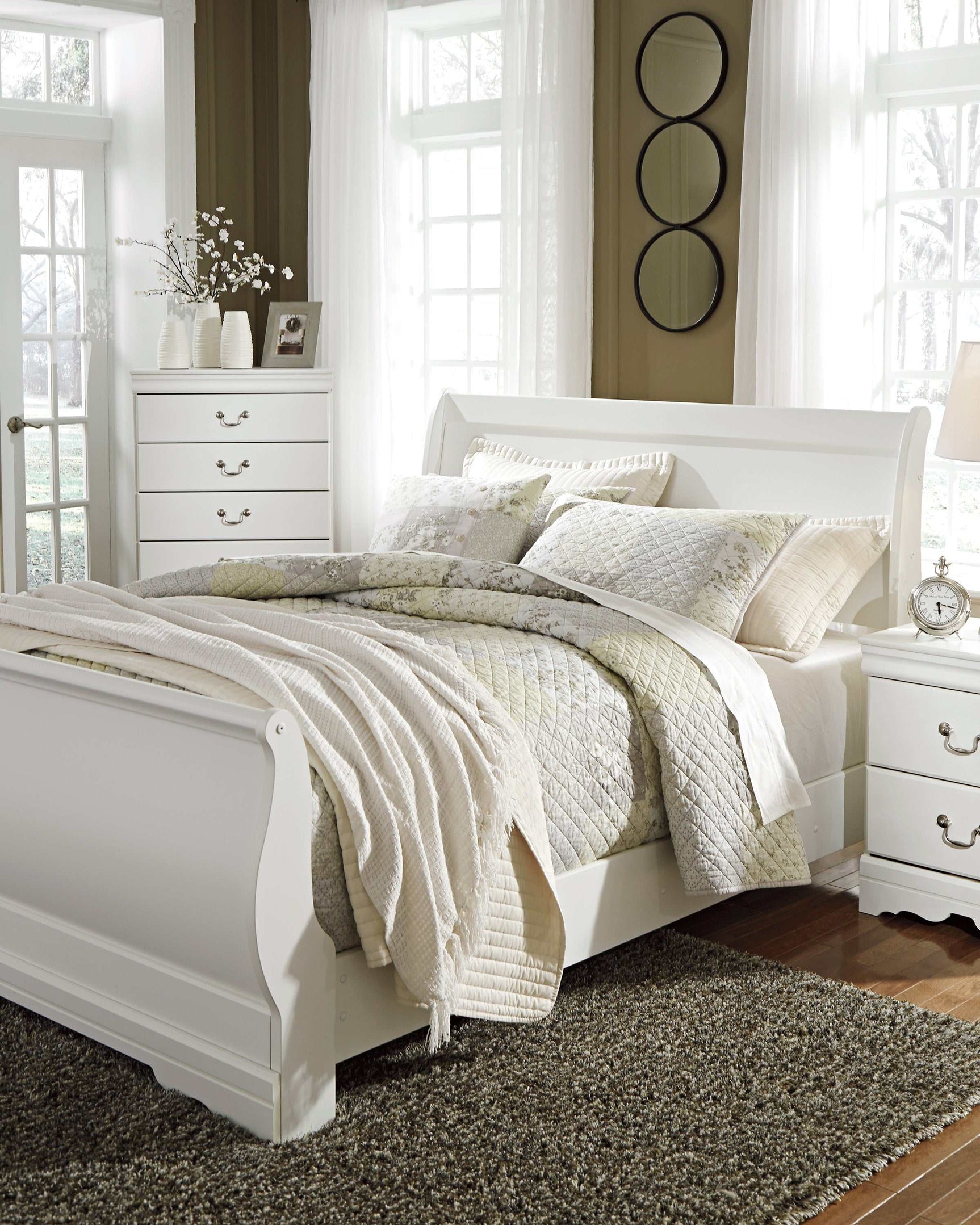 Anarasia White Queen Sleigh Bed - Ornate Home