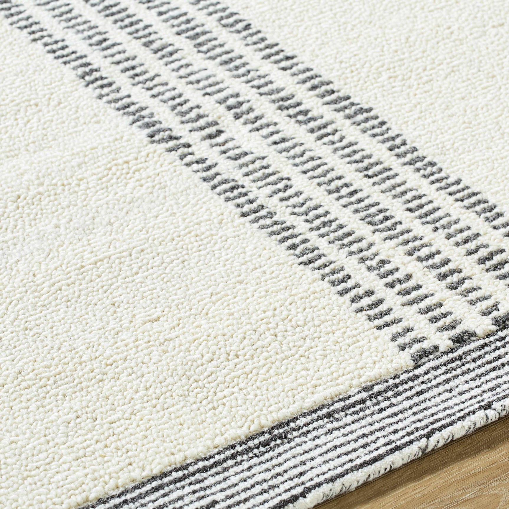Ande Ivory Area Rug - Clearance - Ornate Home