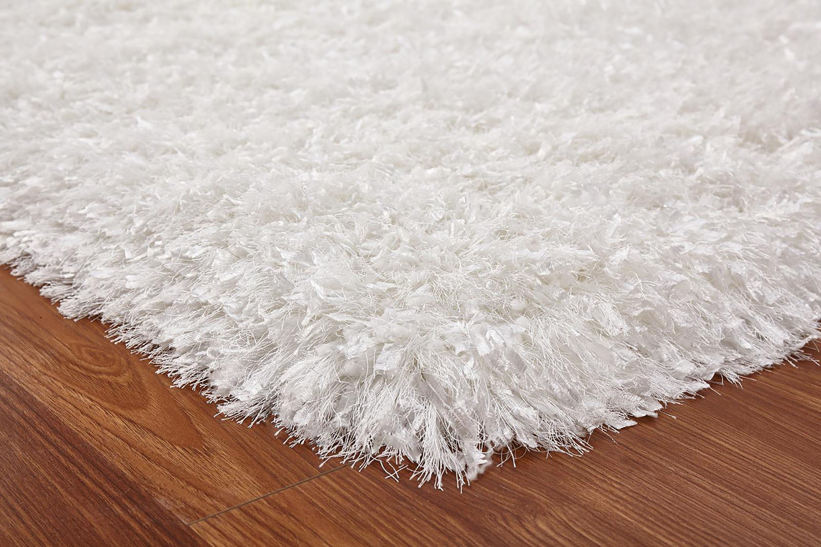 Annmarie White 5' X 8' Area Rug - Ornate Home