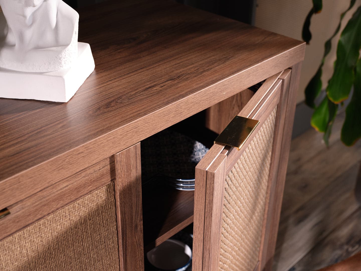 Arden Console - Ornate Home