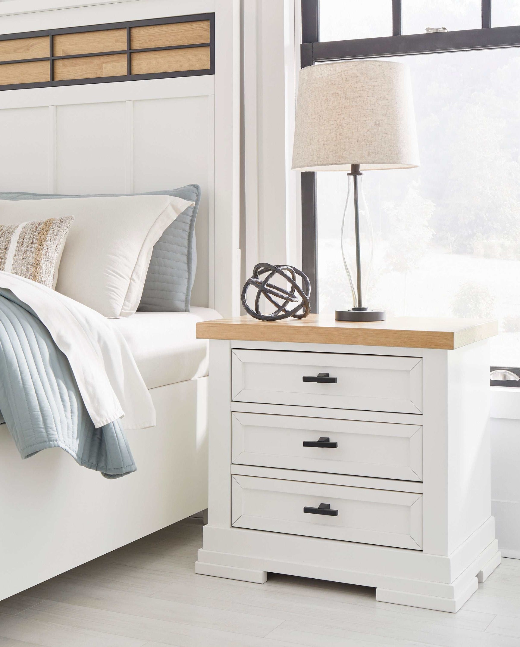 Ashbryn White/Natural Queen Panel Storage Bedroom Sets (Online Special Price) - Ornate Home