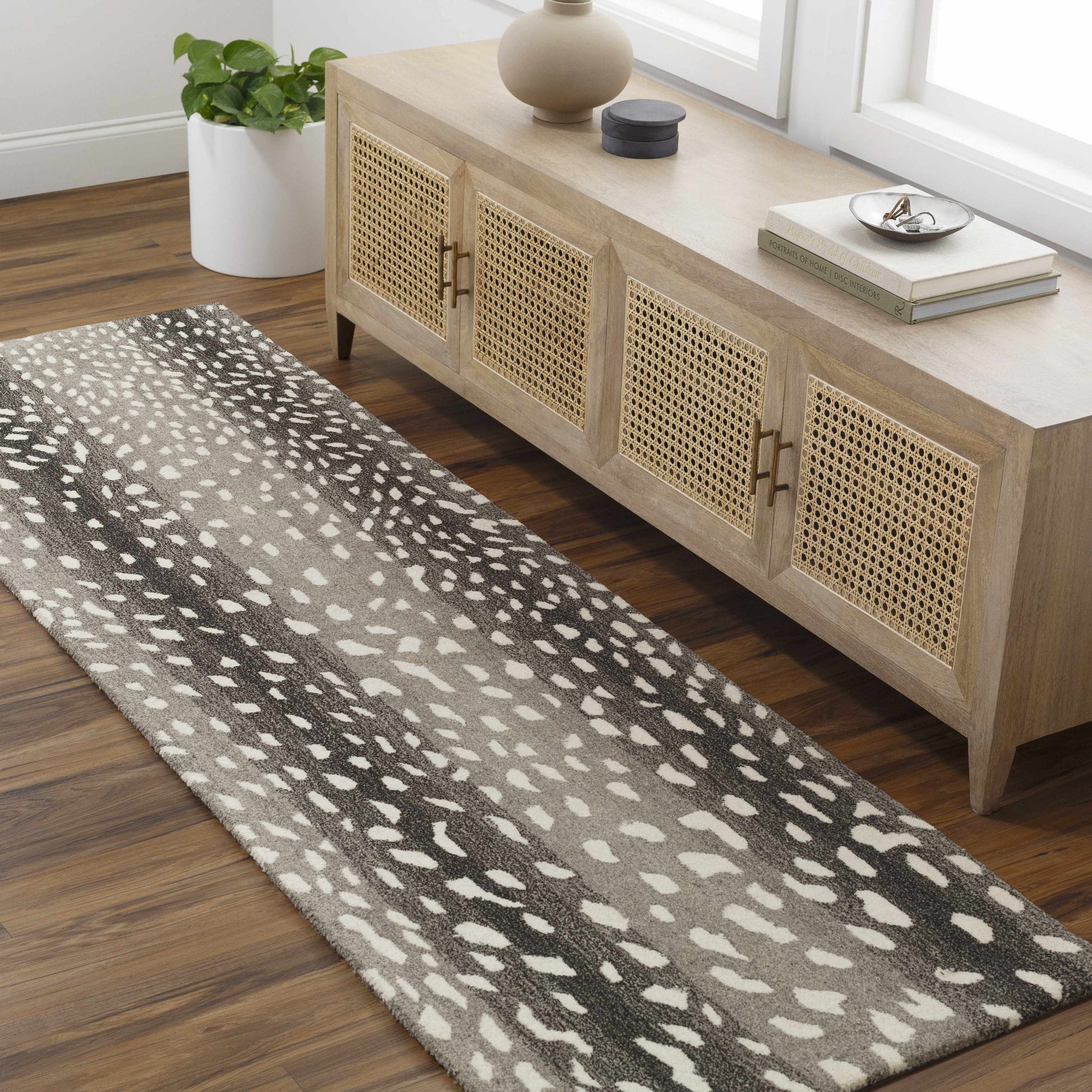 Athena Giraffe Print Wool Rug - Ornate Home