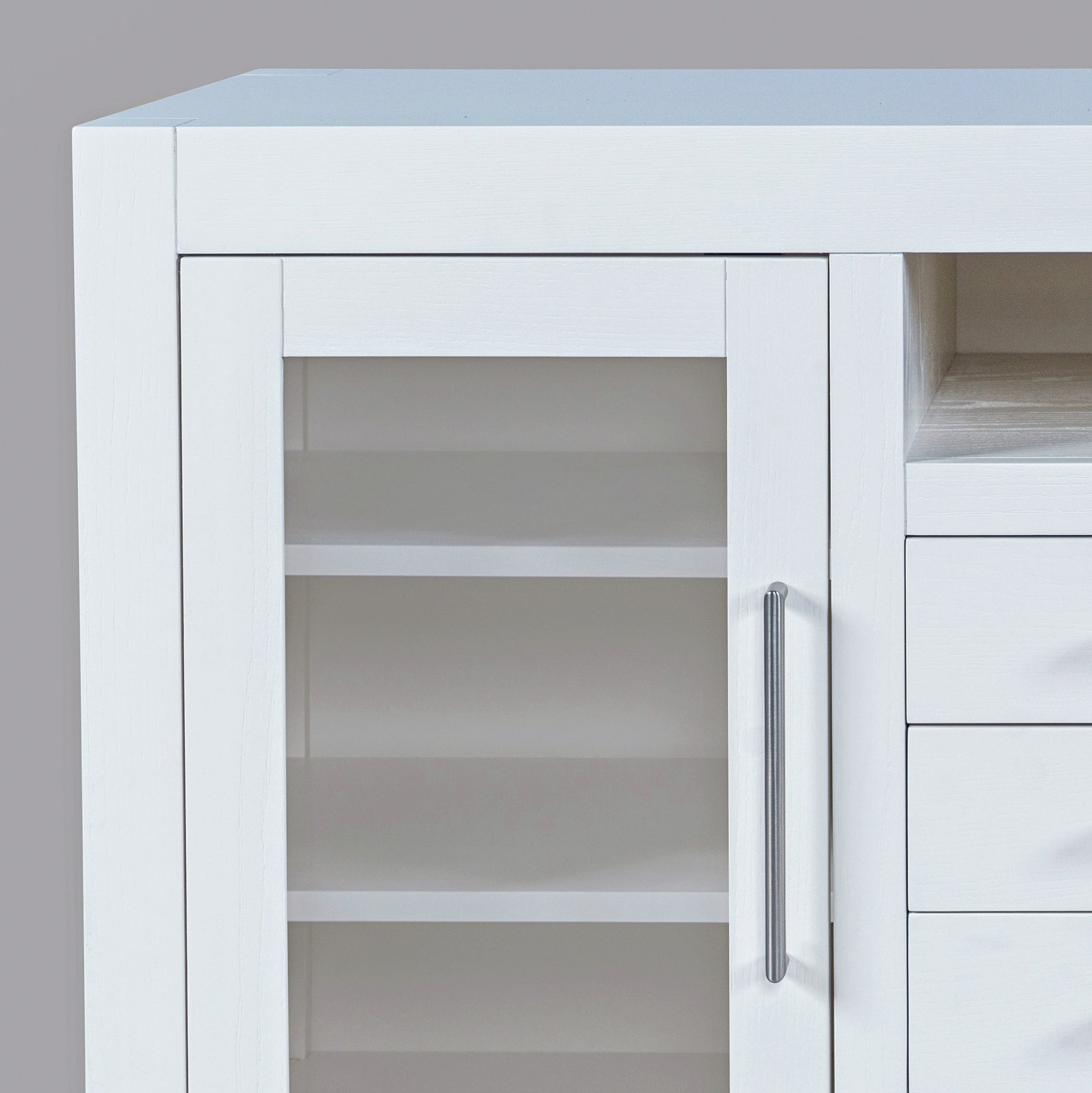 Auburn Hills White 50 Console - Ornate Home