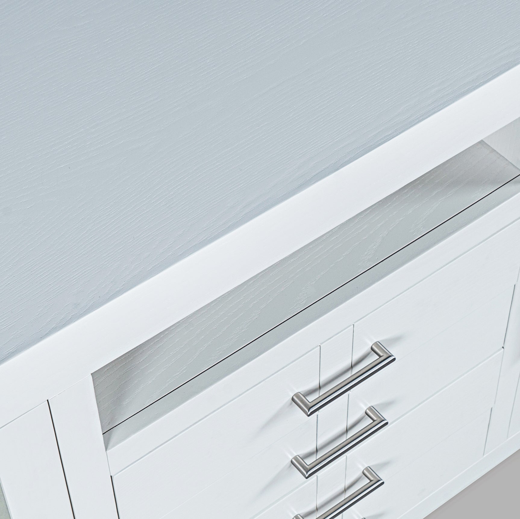 Auburn Hills White 70 Console - Ornate Home