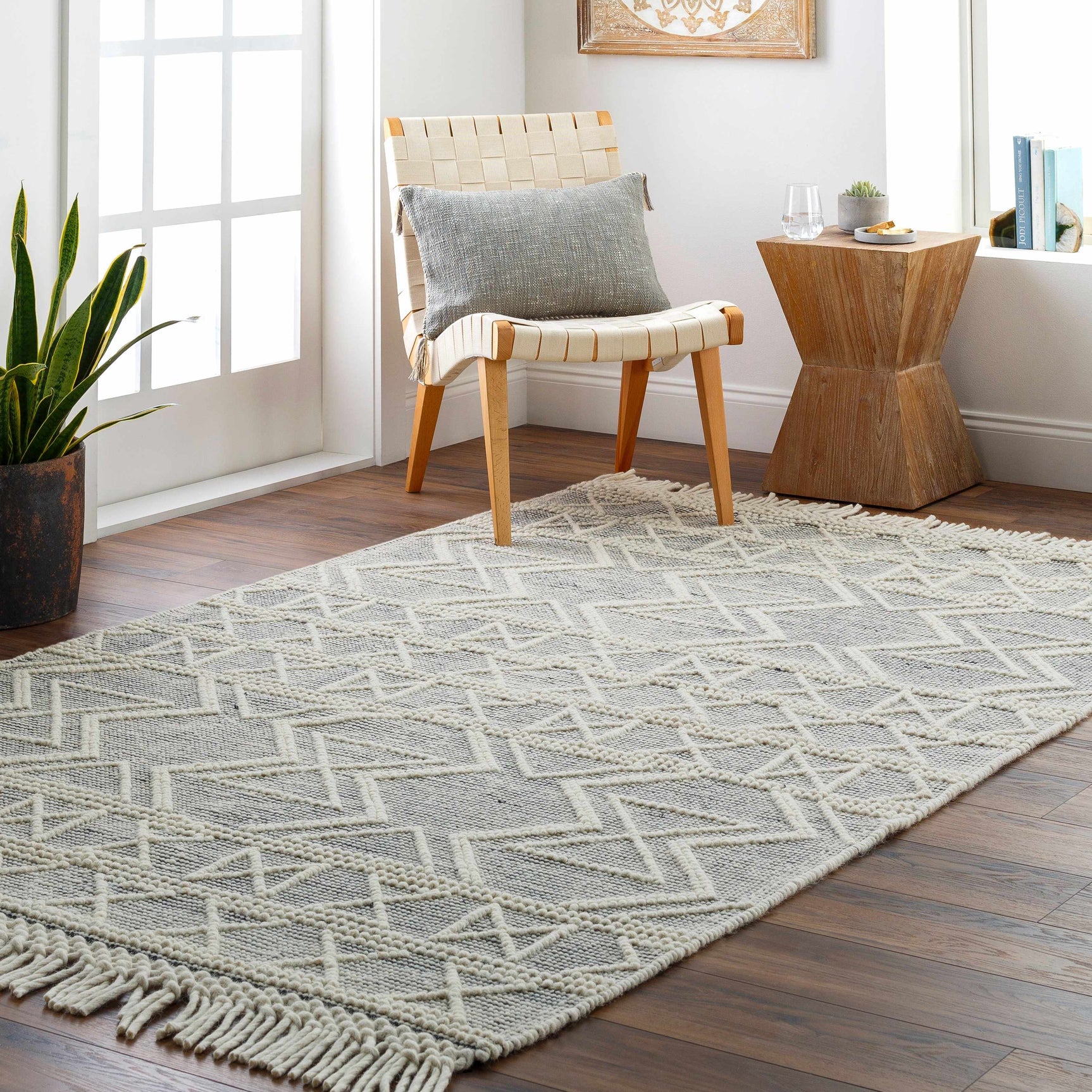 Aziel Wool Rug with Tassels - Clearance - Ornate Home