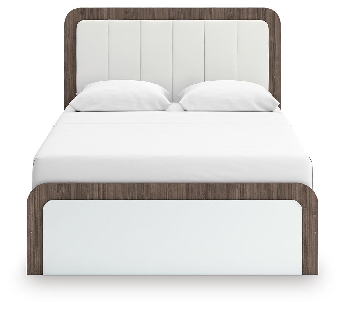 Mazilar White/Brown Queen Upholstered Bed (Online Special Price)