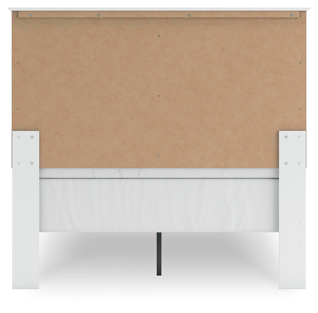 Bostwick Shoals White Full Panel Bed, Dresser and Mirror