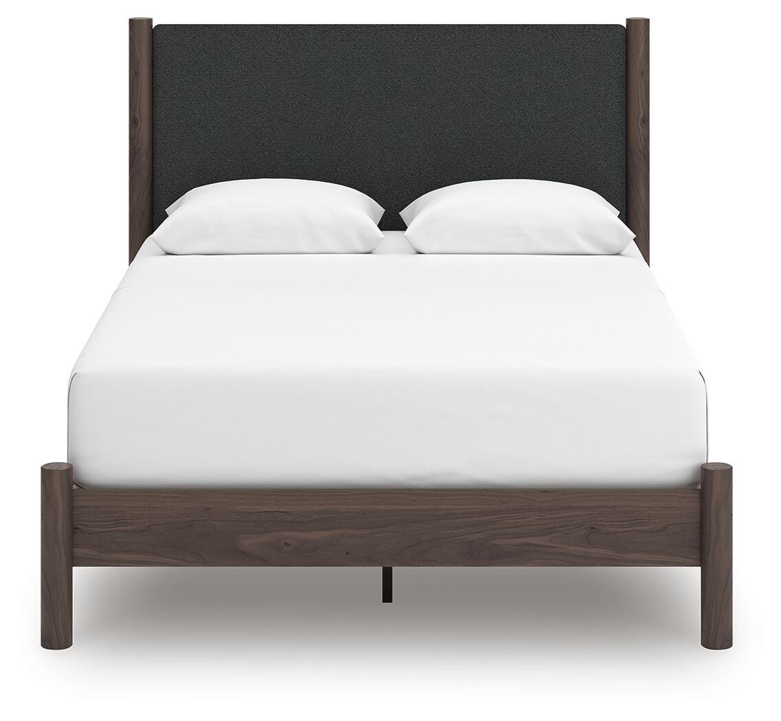 Pamytta Brown Queen Panel Bed, Dresser, Mirror and Nightstand (Online Special Price)