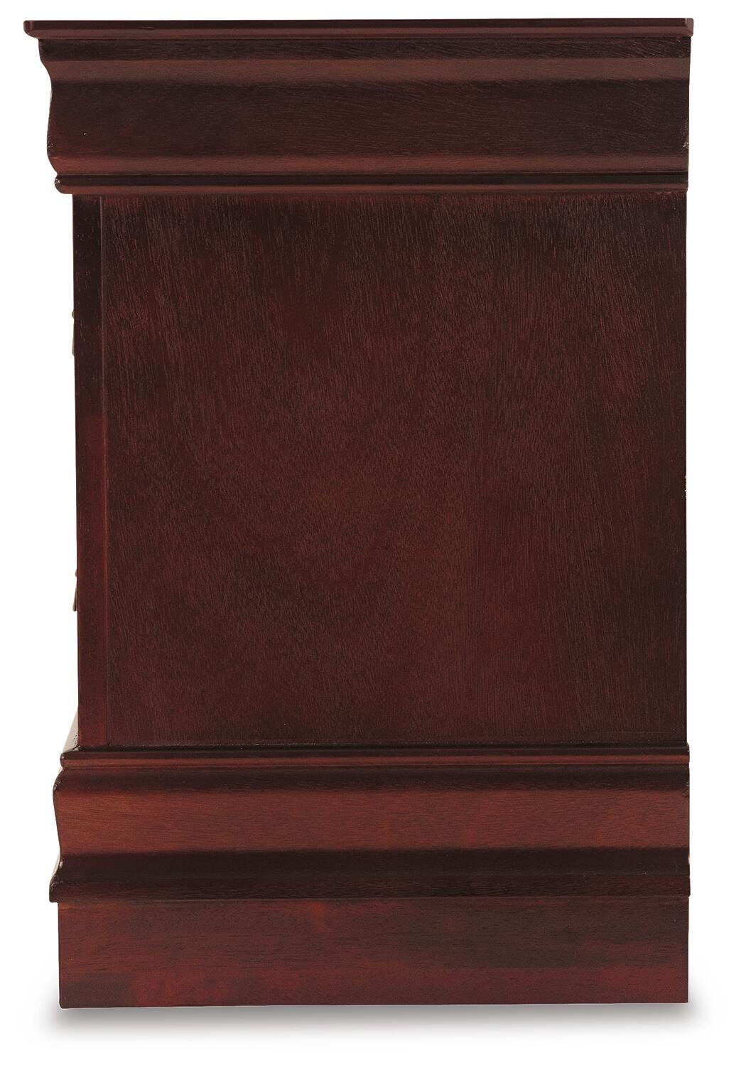 Alisdair Reddish Brown Queen Sleigh Bed, Dresser and 2 Nightstands