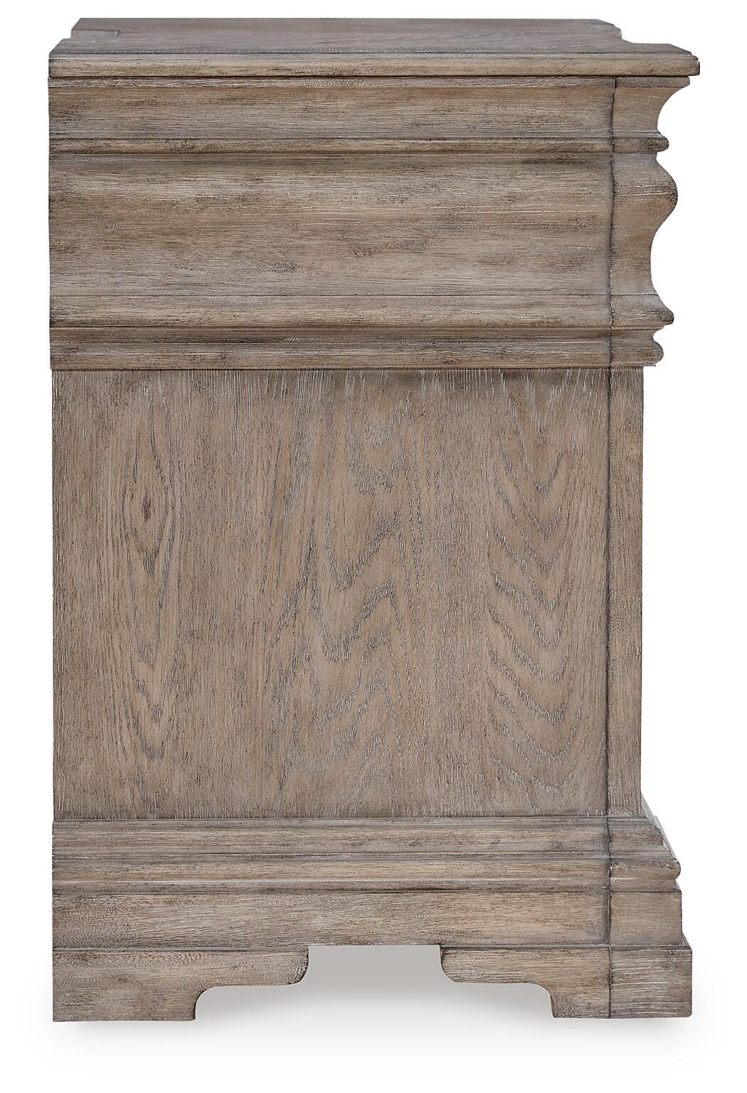 Blairhurst Light Grayish Brown King Panel Bed, Chest and 2 Nightstands