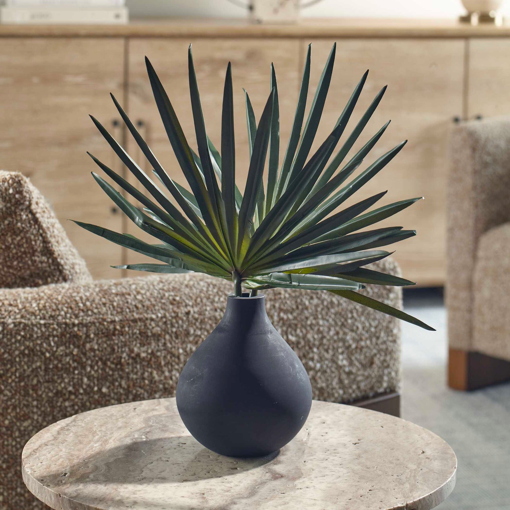 Axis Palm Black/Green Accent & Vase