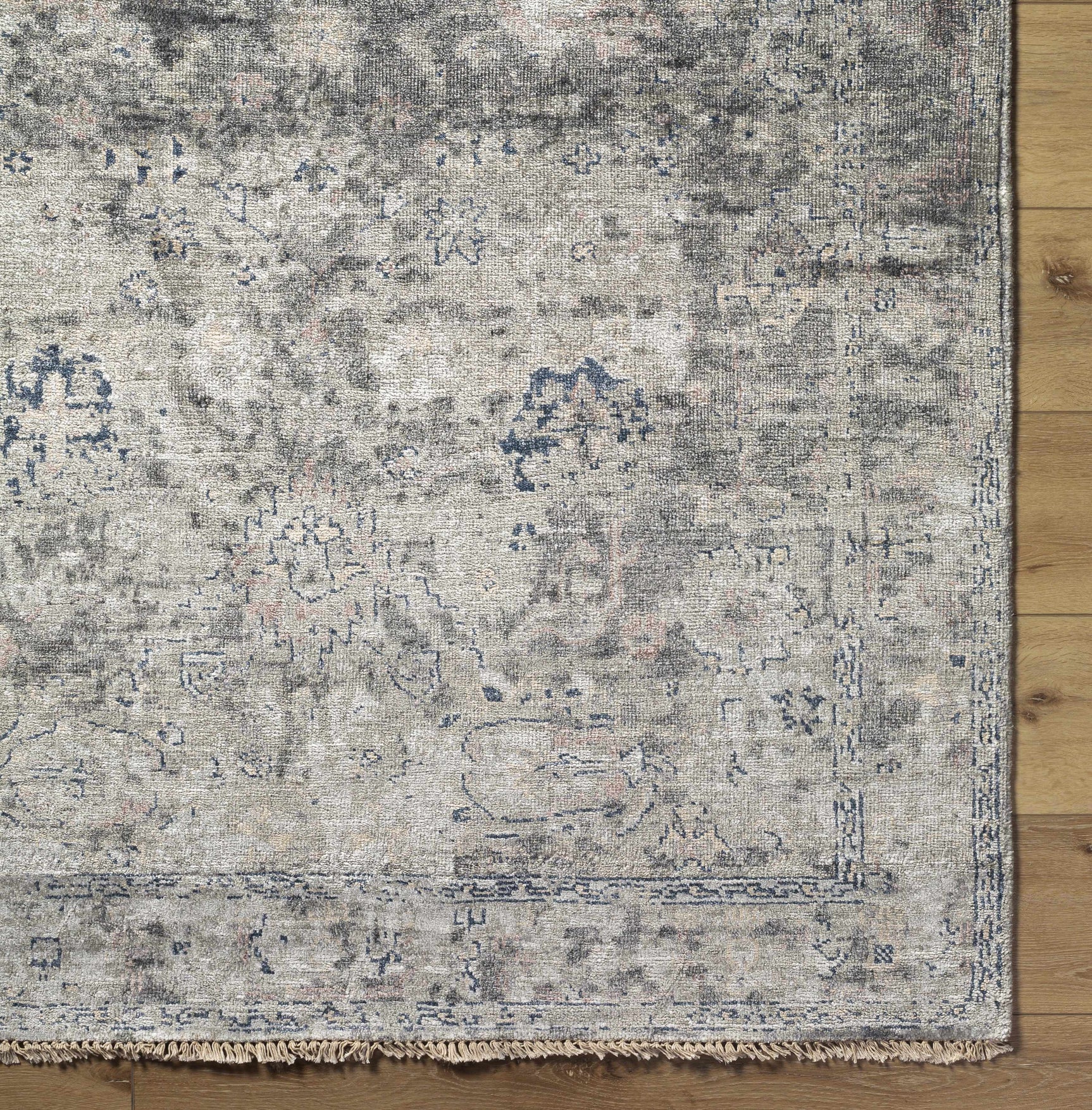 Ballantrae Premium Rug - Clearance - Ornate Home