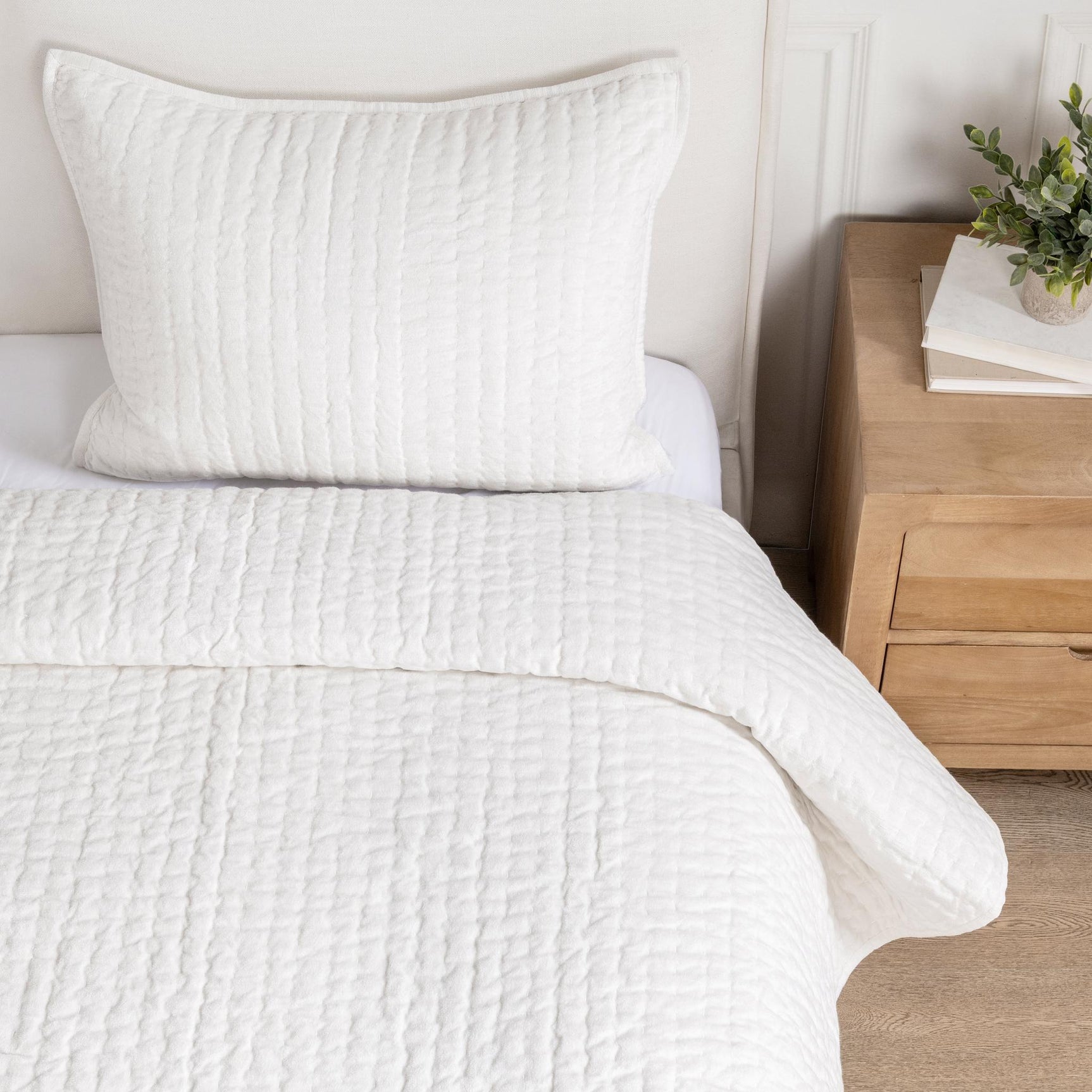 Bari Cloud Velvet Quilt Collection - Ornate Home