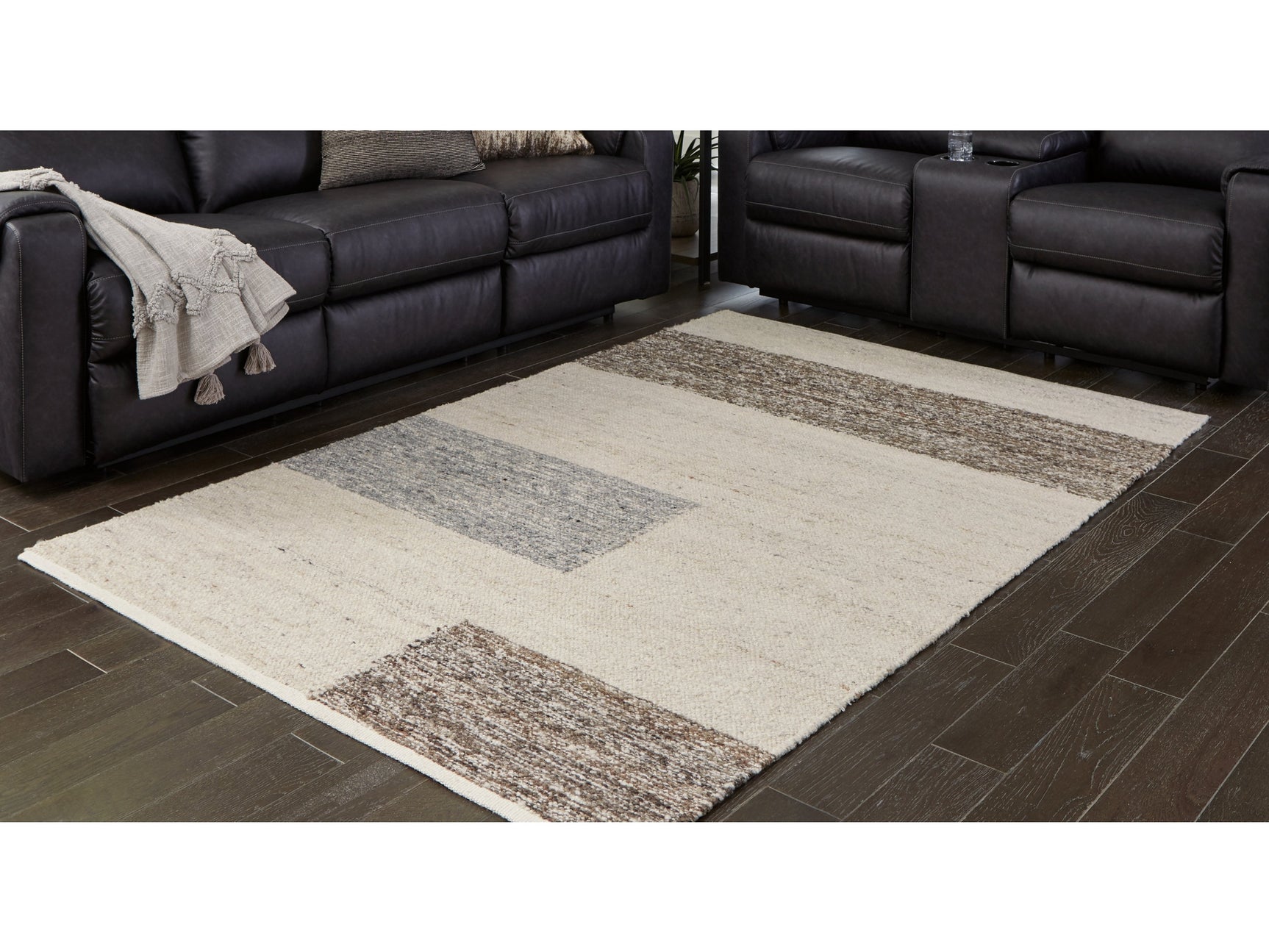 Barus Beige/Brown/Gray 5' x 7' Rug - Ornate Home