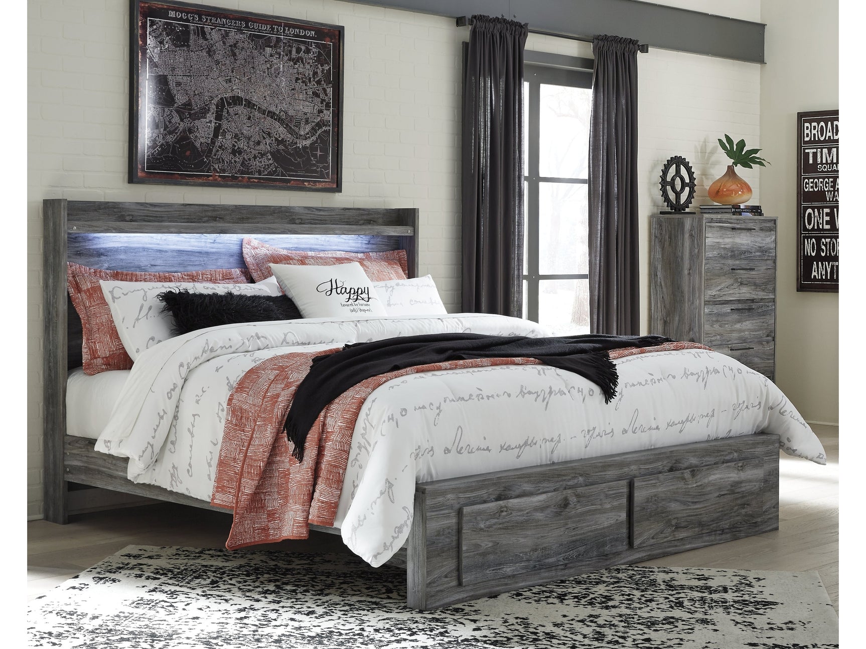 Baystorm Gray King Panel Storage Bedroom Set with Chest - Ornate Home