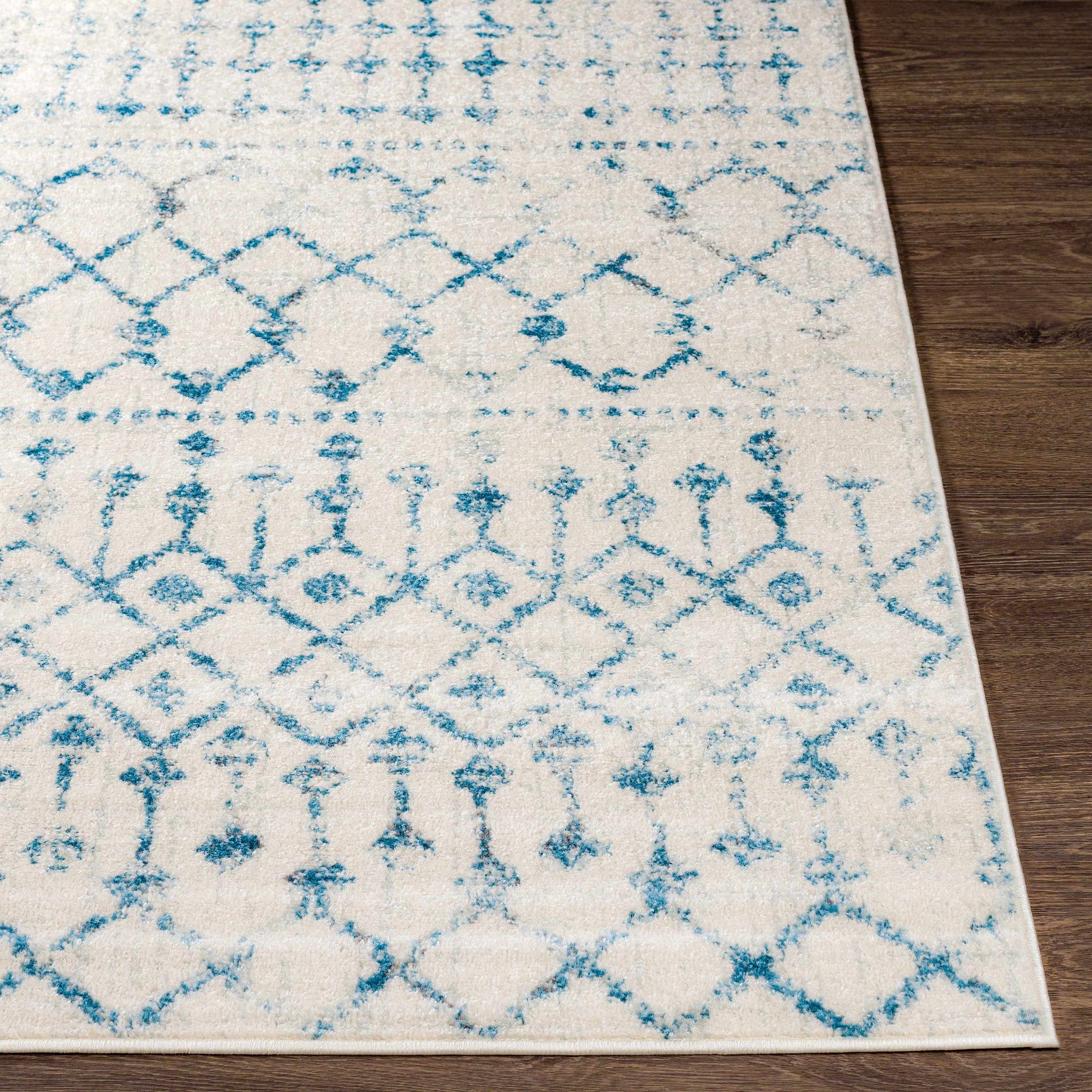 Binabalian Blue&White Tribal Area Carpet - Clearance - Ornate Home