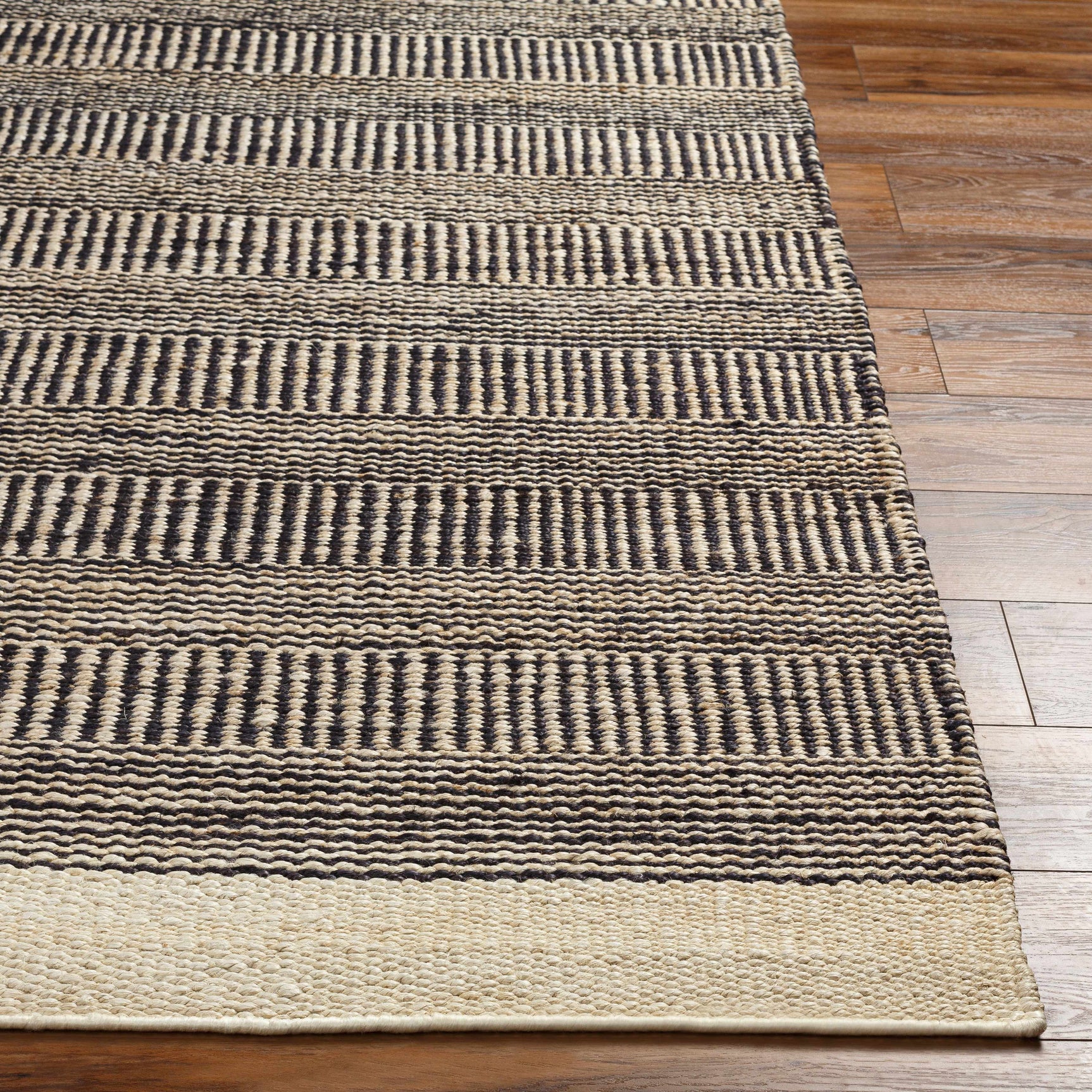 Black Elle Jute Rug - Ornate Home