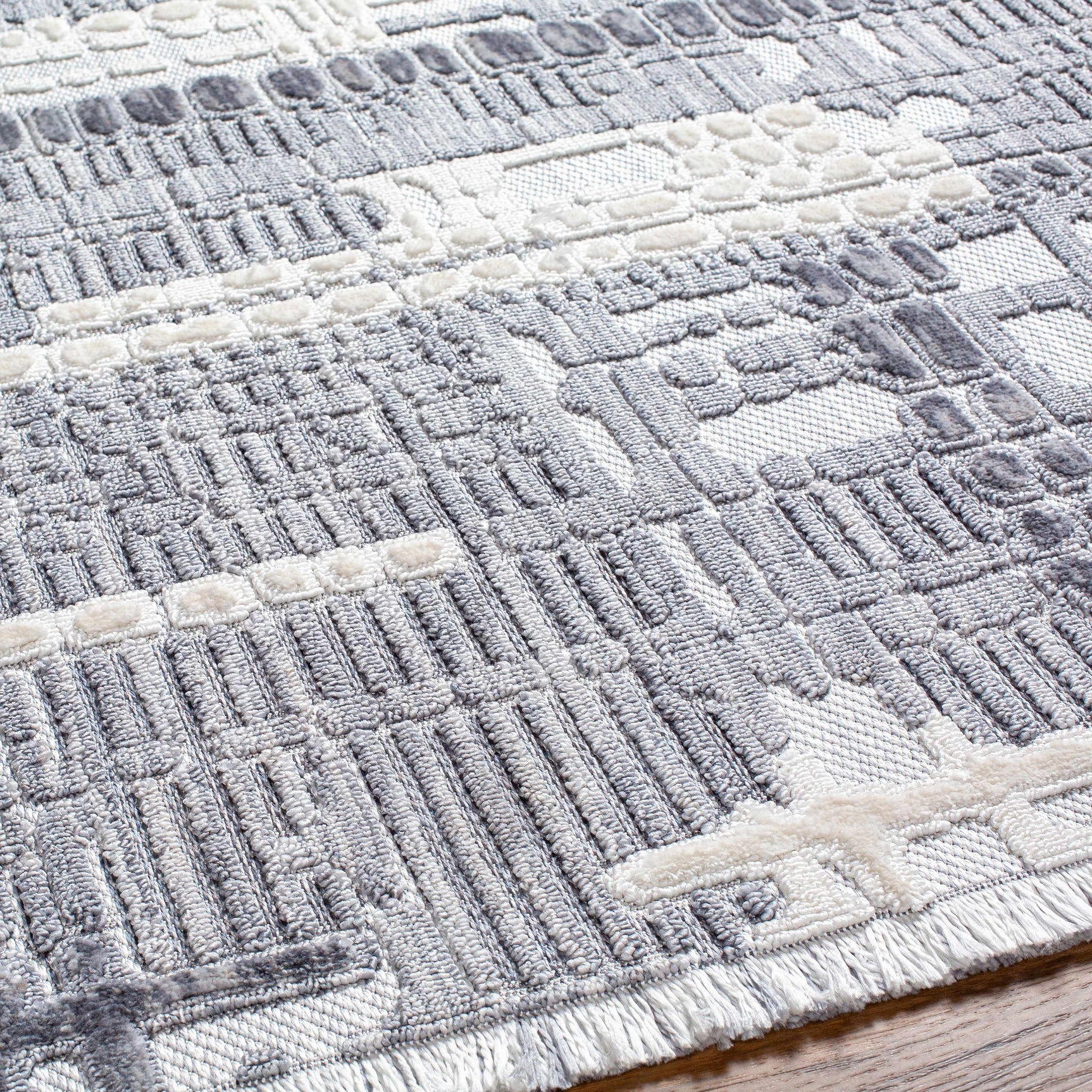 Bodhi Textured Saxony Rug with Fringes - Clearance - Ornate Home