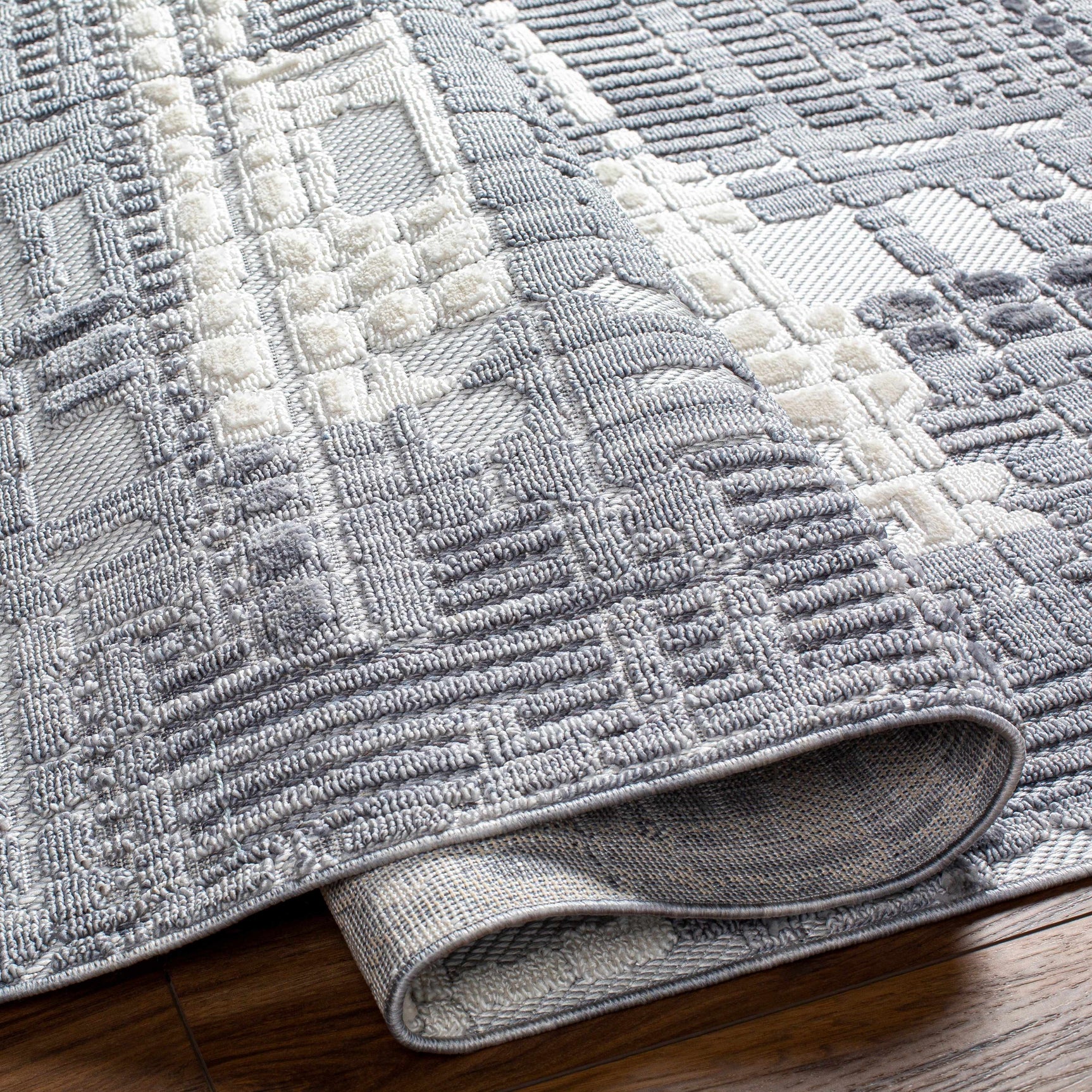 Bodhi Textured Saxony Rug with Fringes - Clearance - Ornate Home