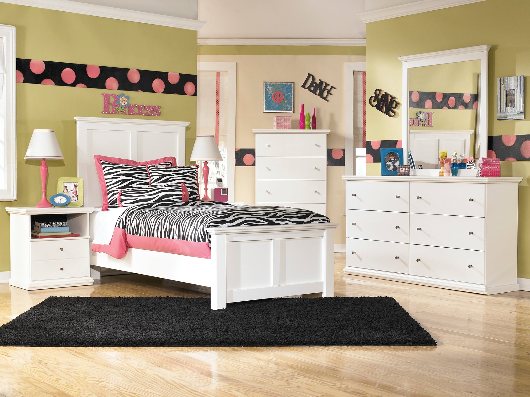 Bostwick Shoals White Twin Panel Bed, Chest and Nightstand - Ornate Home