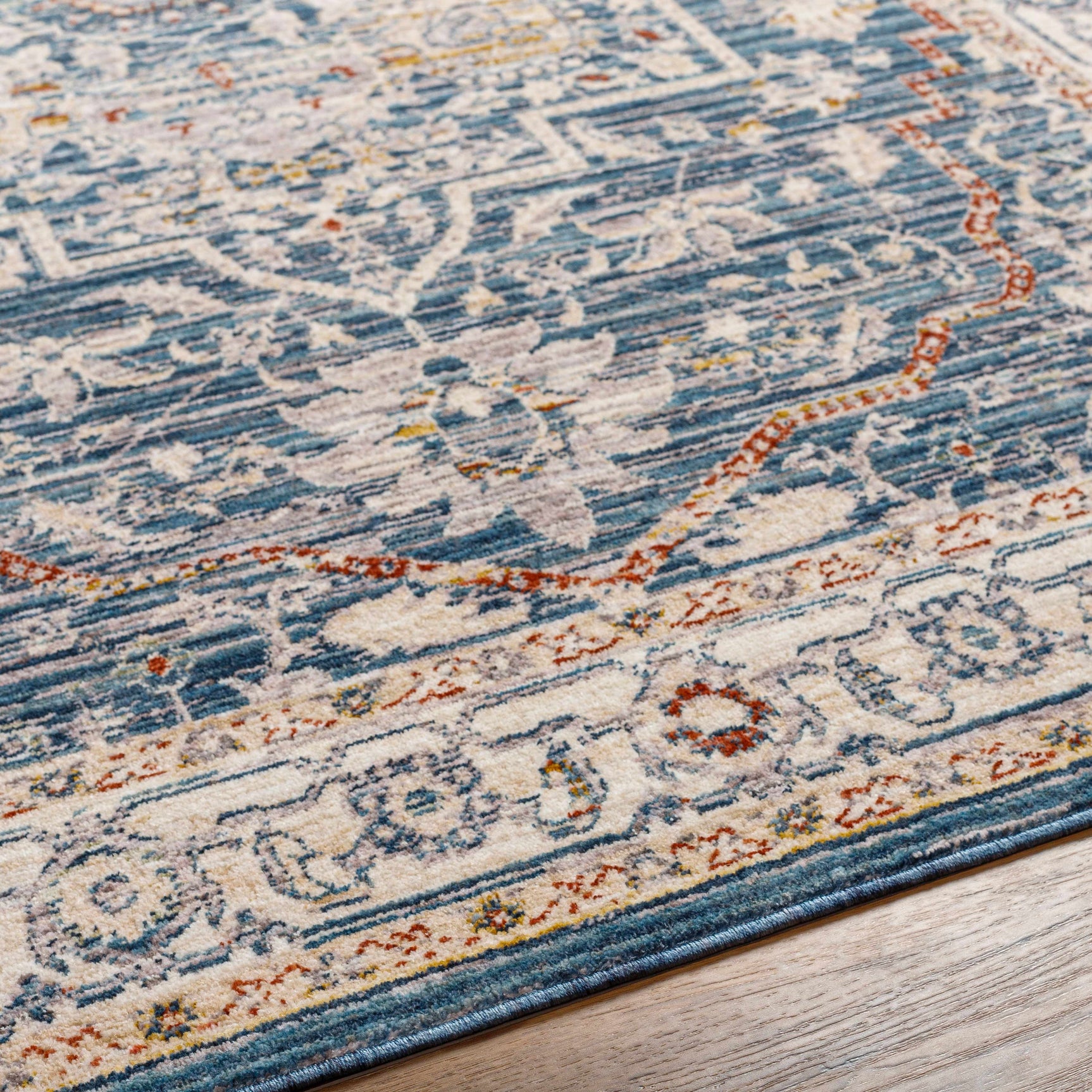 Bree Traditional Style Rug - Clearance - Ornate Home